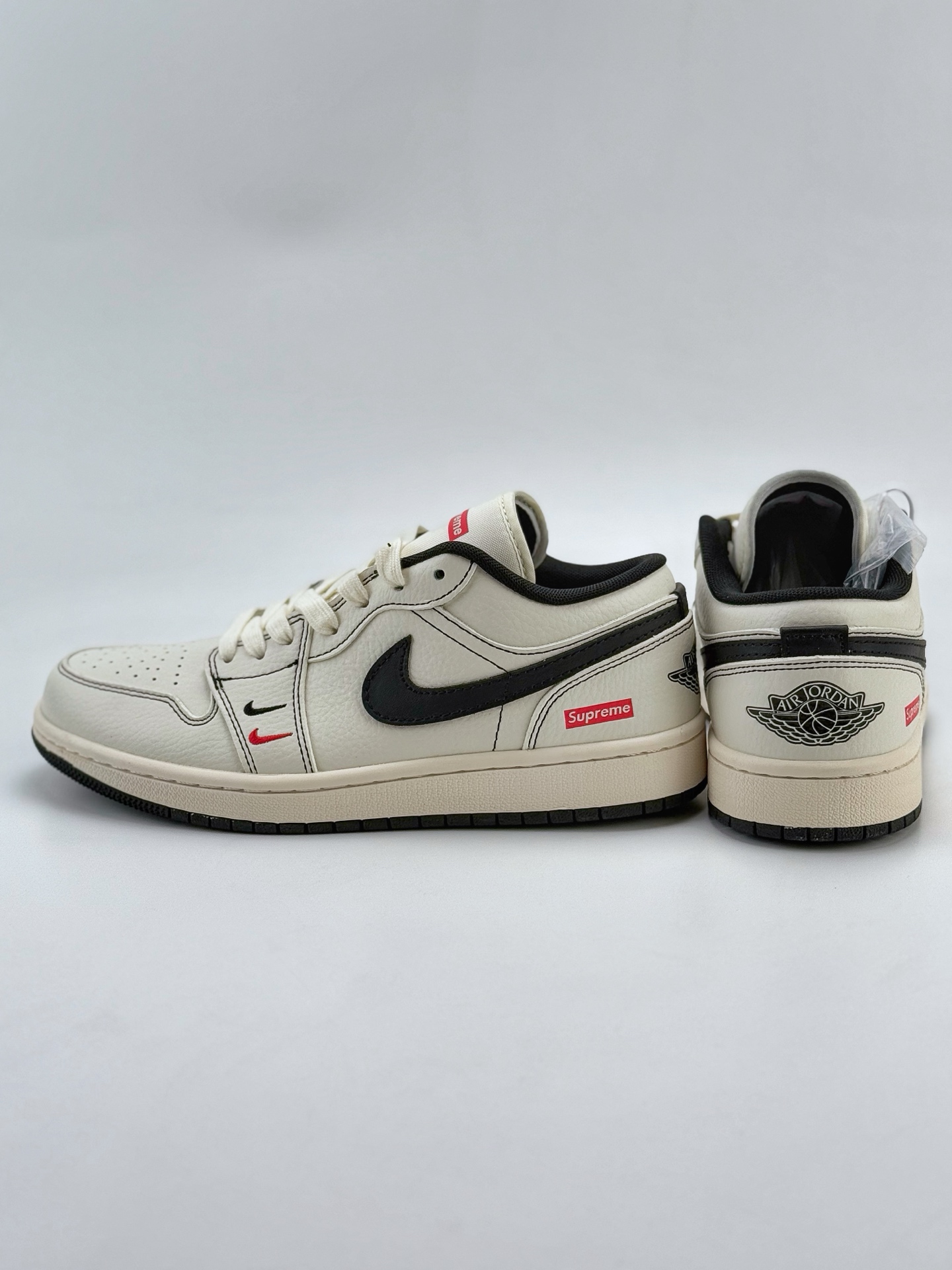 Air Jordan 1 Retro Low x Supreme 白黑双小钩 XX3318-108