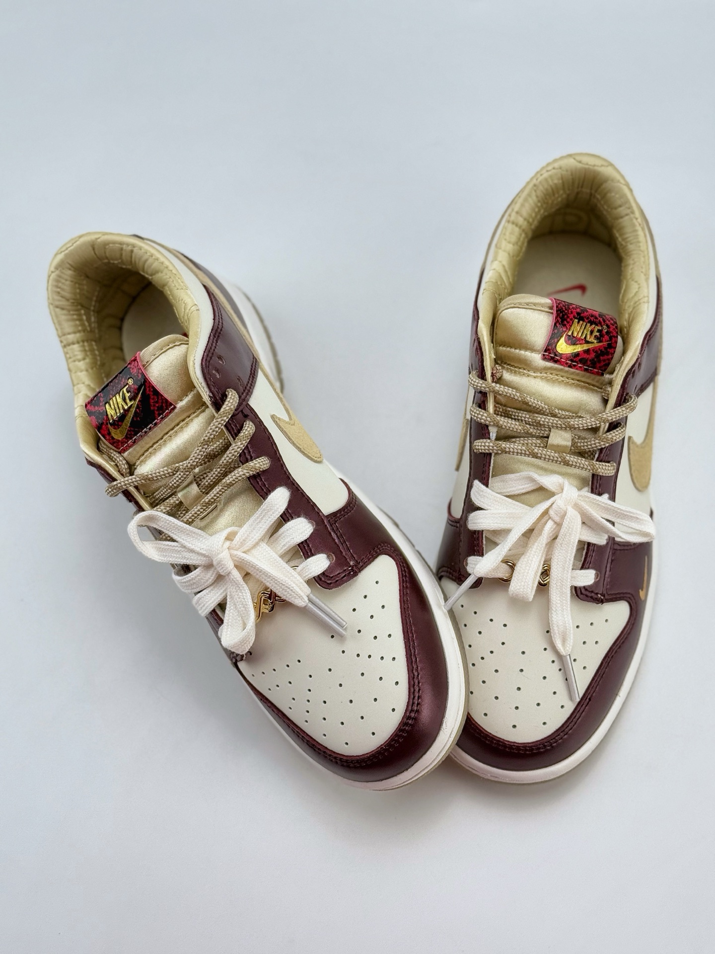 Nike SB Dunk Low CNY ”Year Of The Snake” LX CN 中国年 蛇年 白金红  HV5991-171