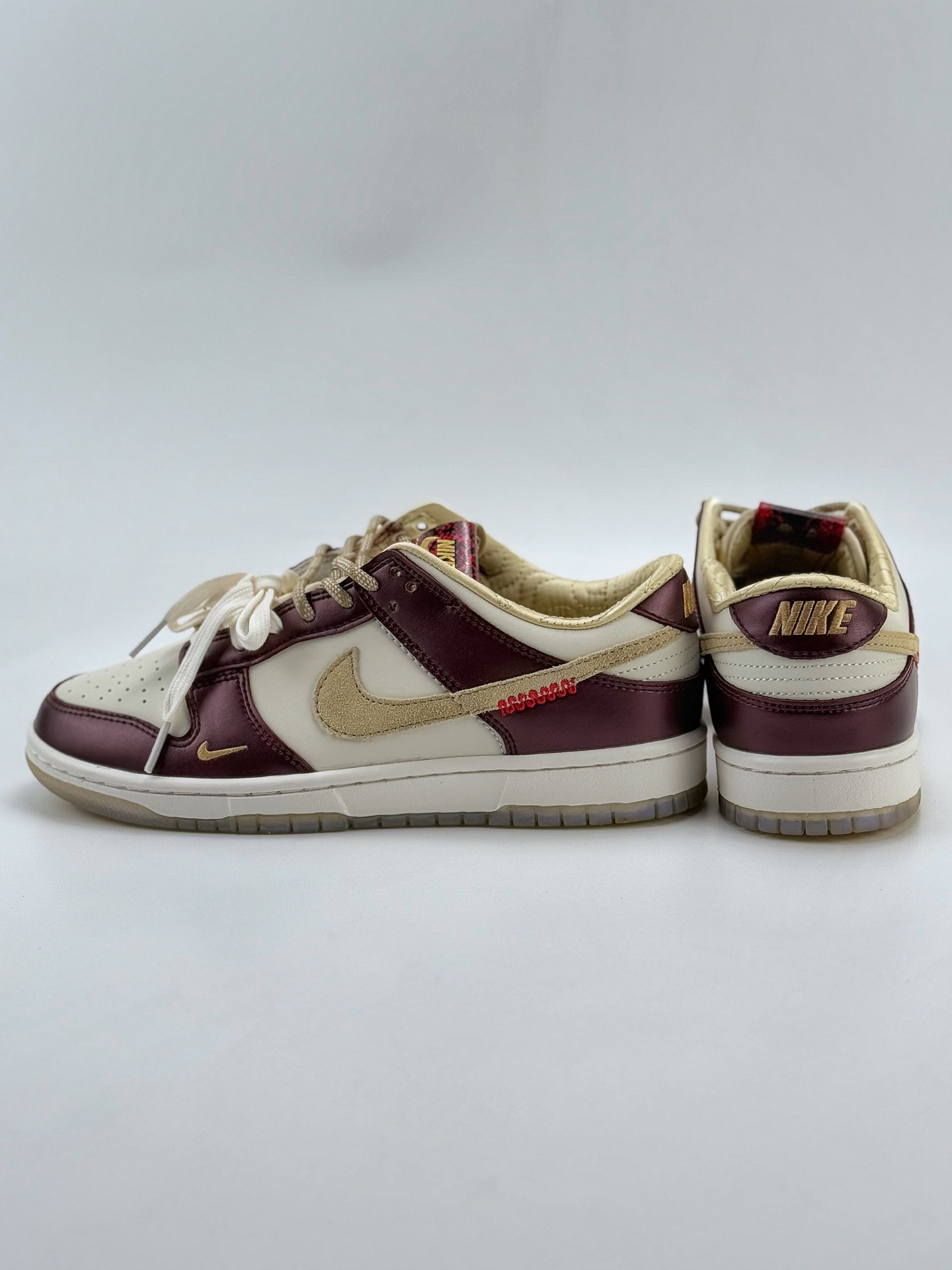 Nike SB Dunk Low CNY ”Year Of The Snake” LX CN 中国年 蛇年 白金红  HV5991-171