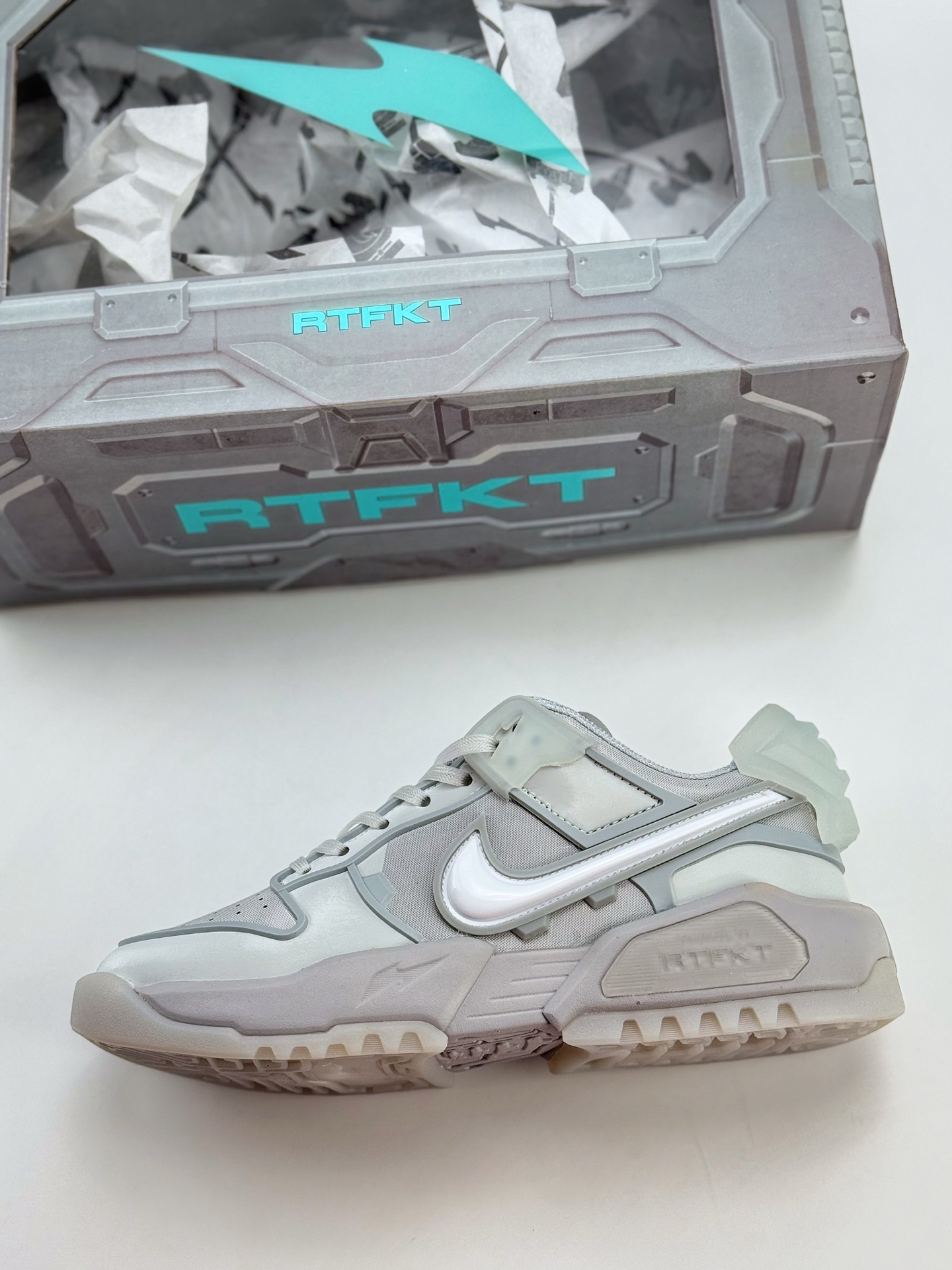 Nike Dunk x RTFKT Genesis ”Ghost” 灰色  HQ3034-001
