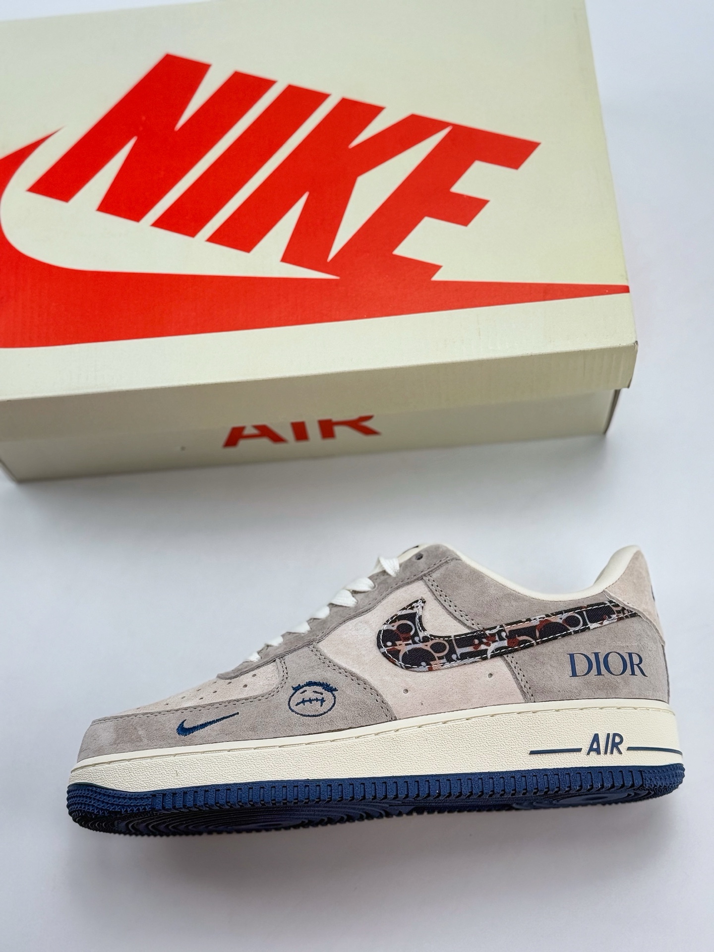 Nike Air Force 1 Low 07 x Travis Scott x DIOR 灰蓝小钩  KK1988-044