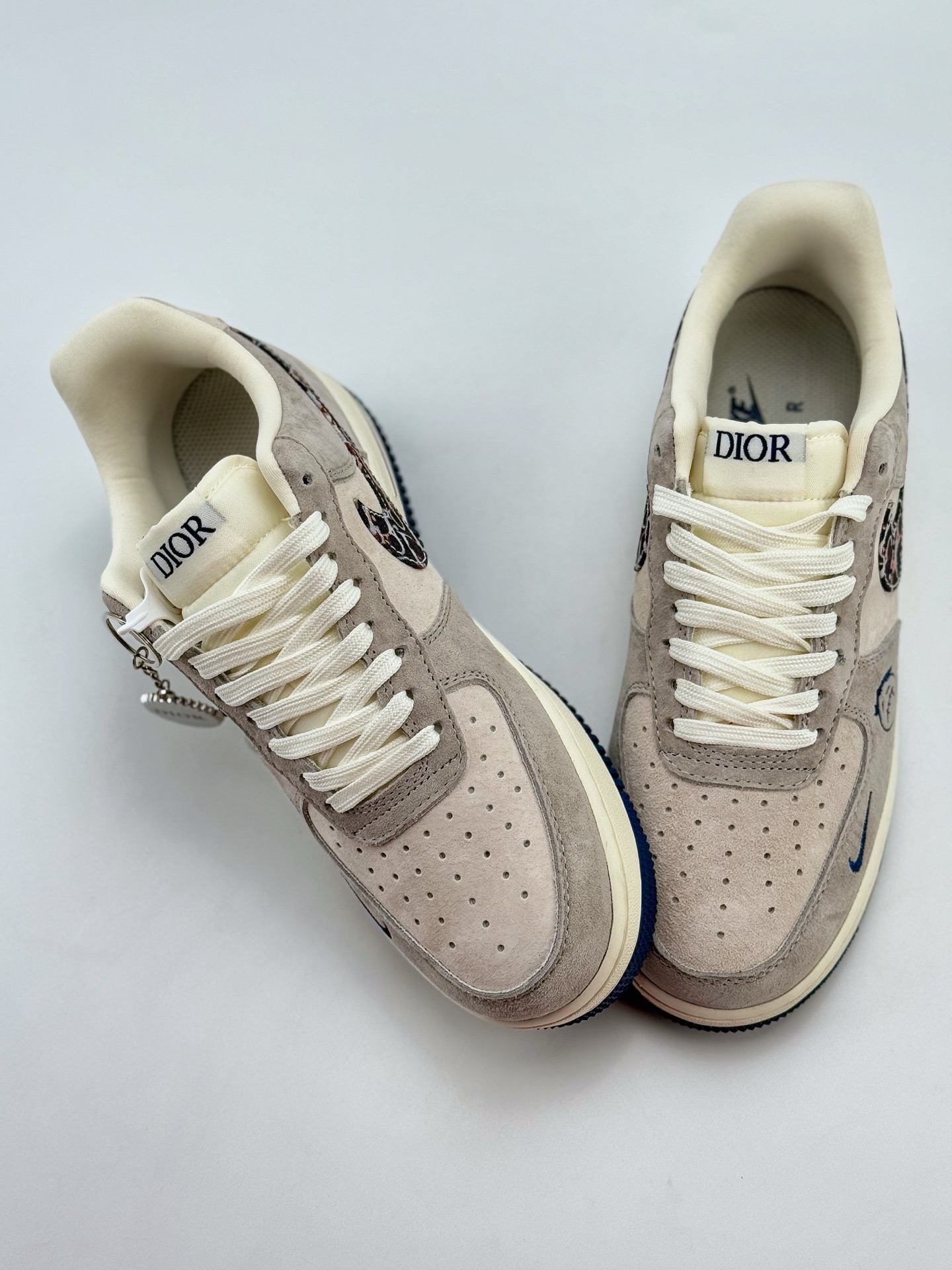Nike Air Force 1 Low 07 x Travis Scott x DIOR 灰蓝小钩  KK1988-044