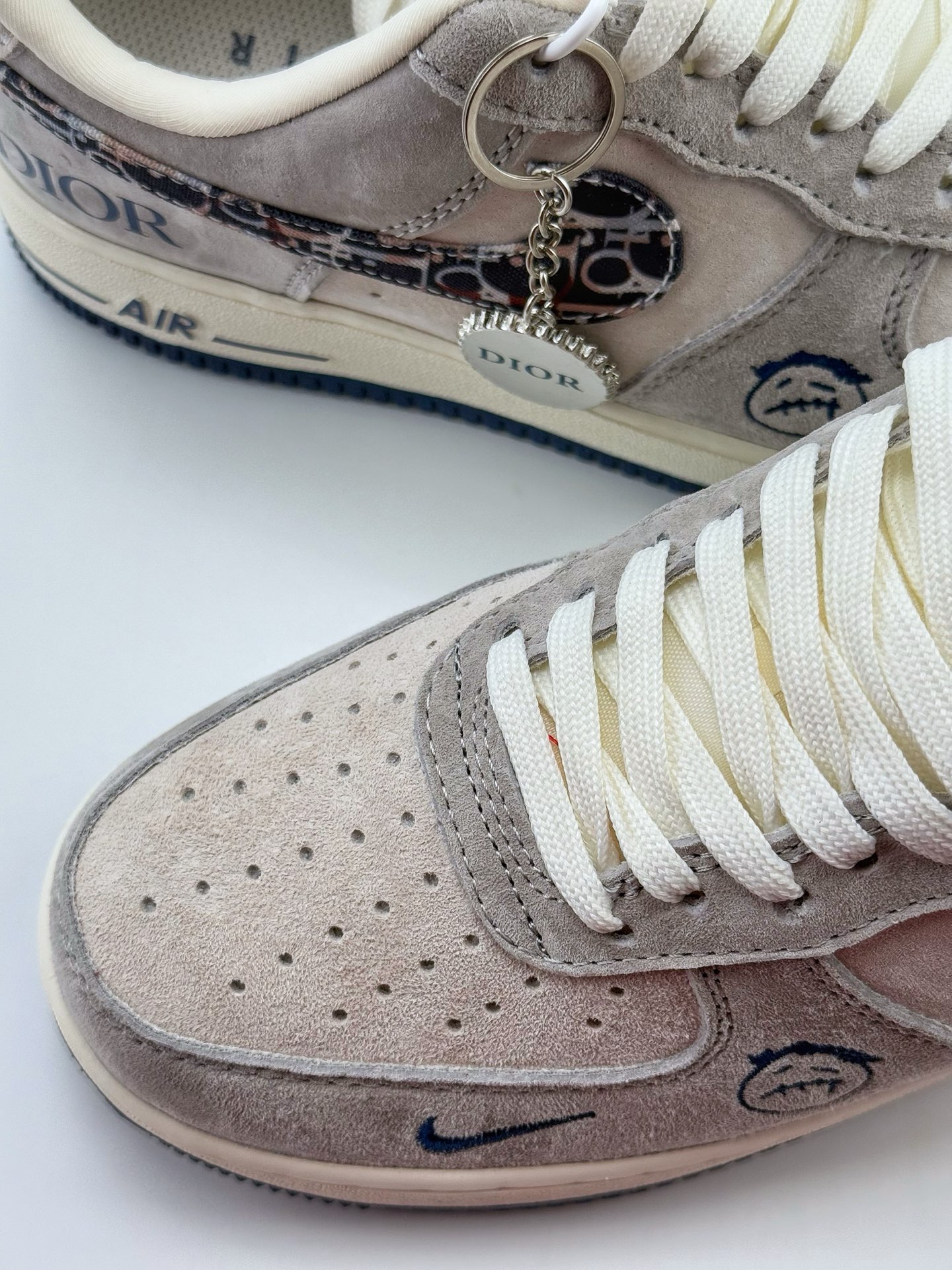 Nike Air Force 1 Low 07 x Travis Scott x DIOR 灰蓝小钩  KK1988-044