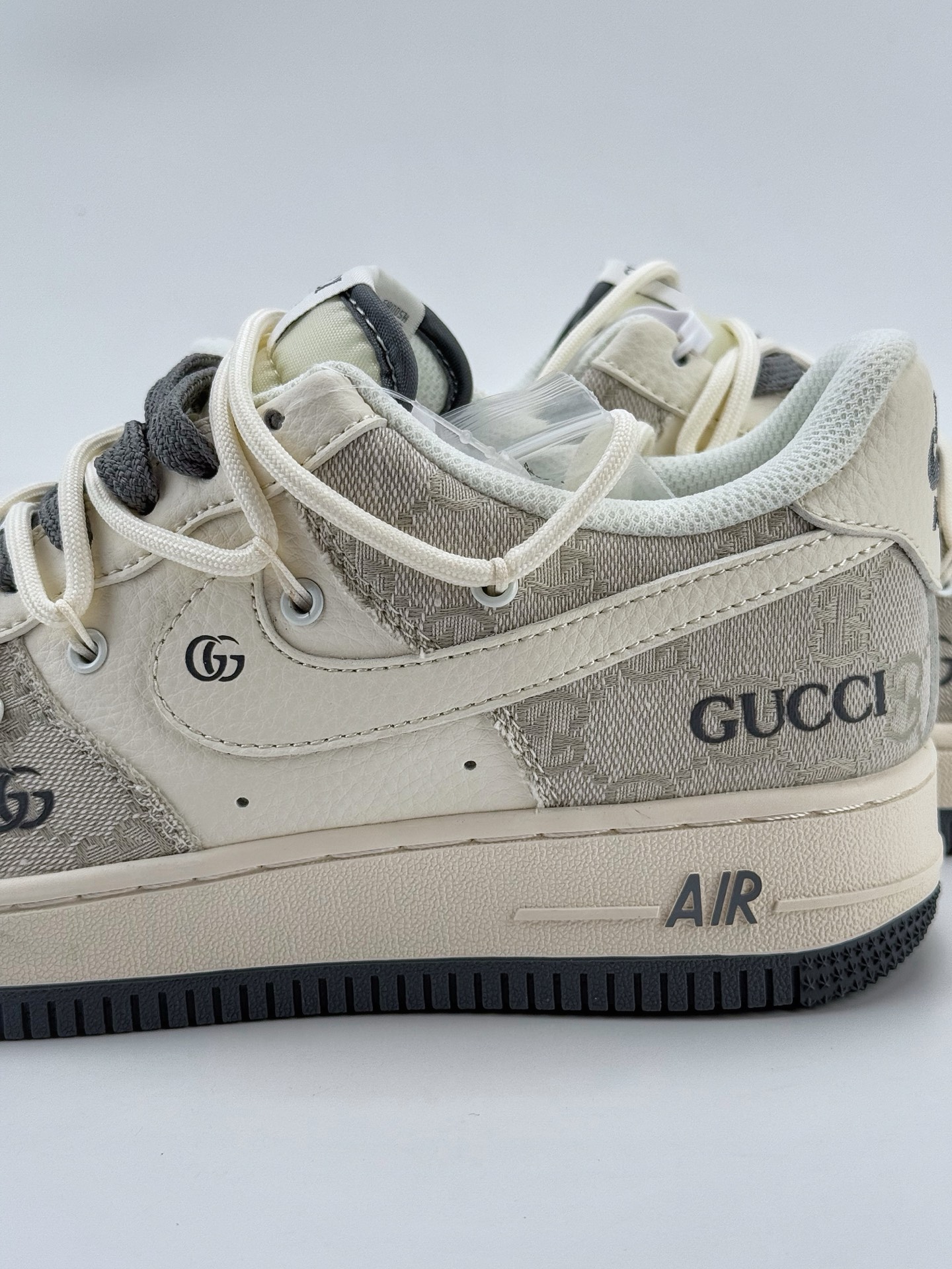 Nike Air Force 1 Low 07 x GUCCI 白灰绑带满天星 SJ1198-105