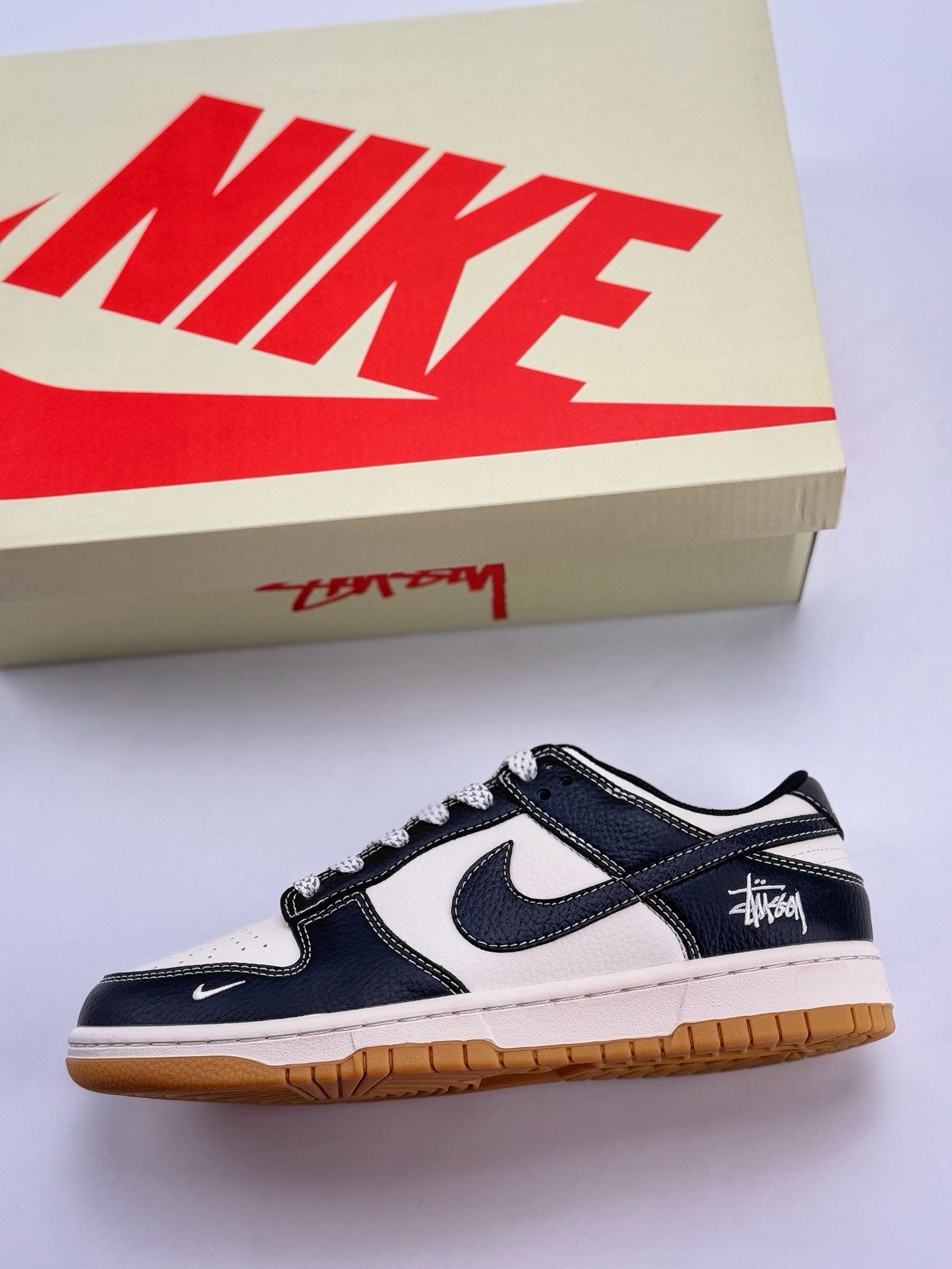 Nike SB Dunk Low x Stussy 黑白小钩满天星  XX3168-120