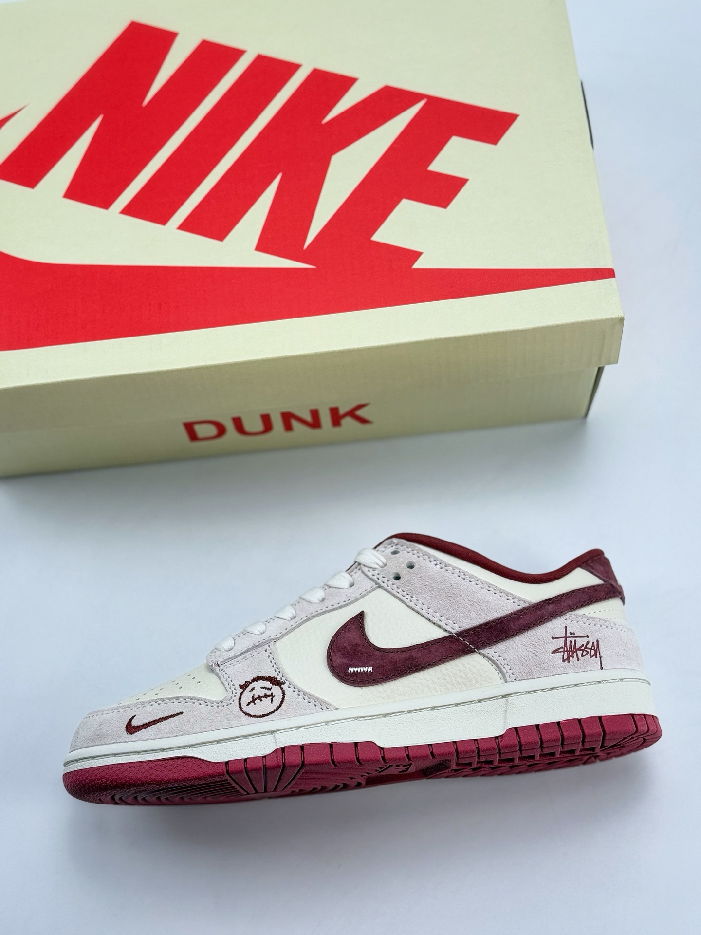 Nike SB Dunk Low x Travis Scott x Stussy 米棕红小钩  KK1333-031