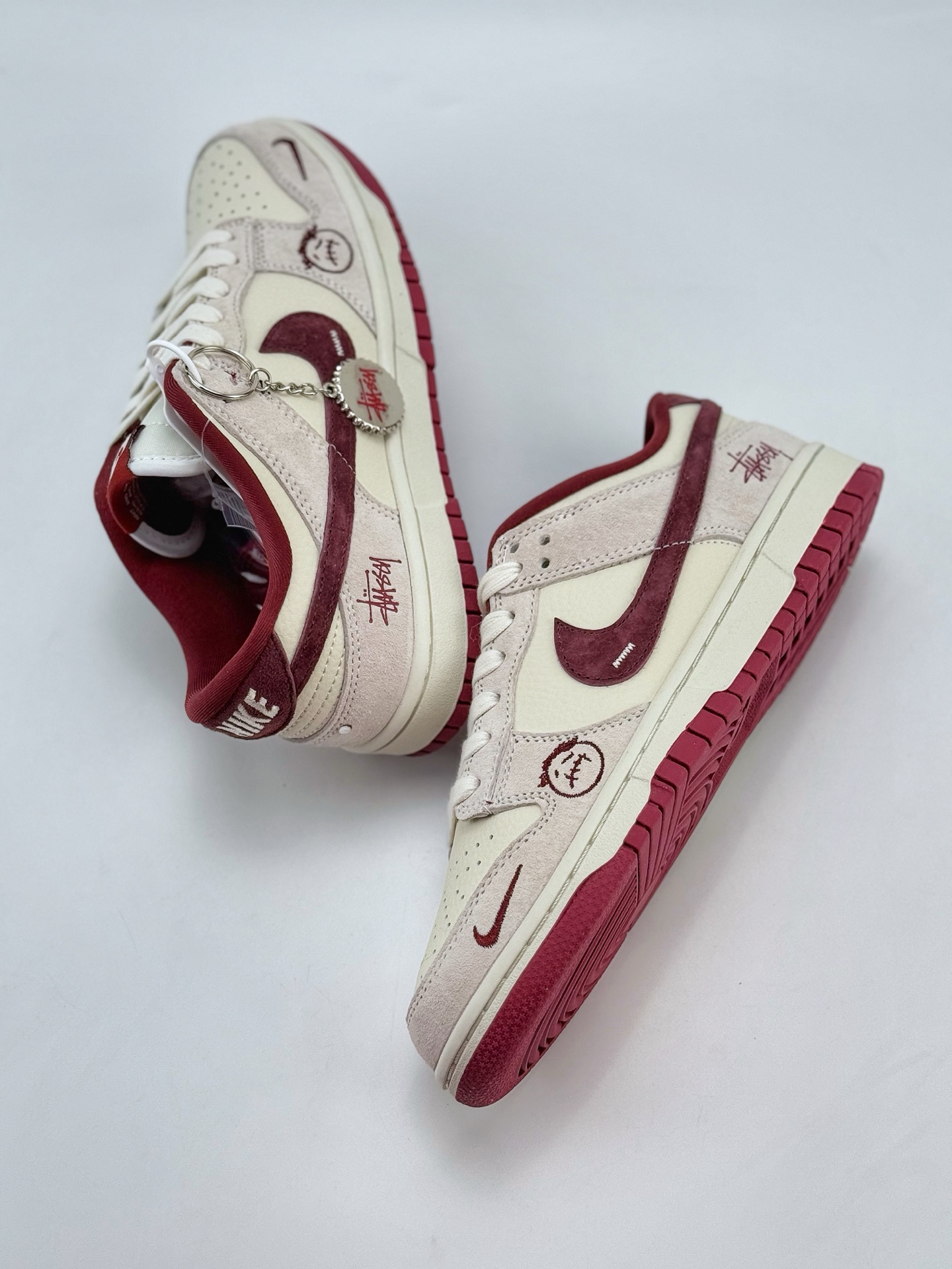 Nike SB Dunk Low x Travis Scott x Stussy 米棕红小钩  KK1333-031