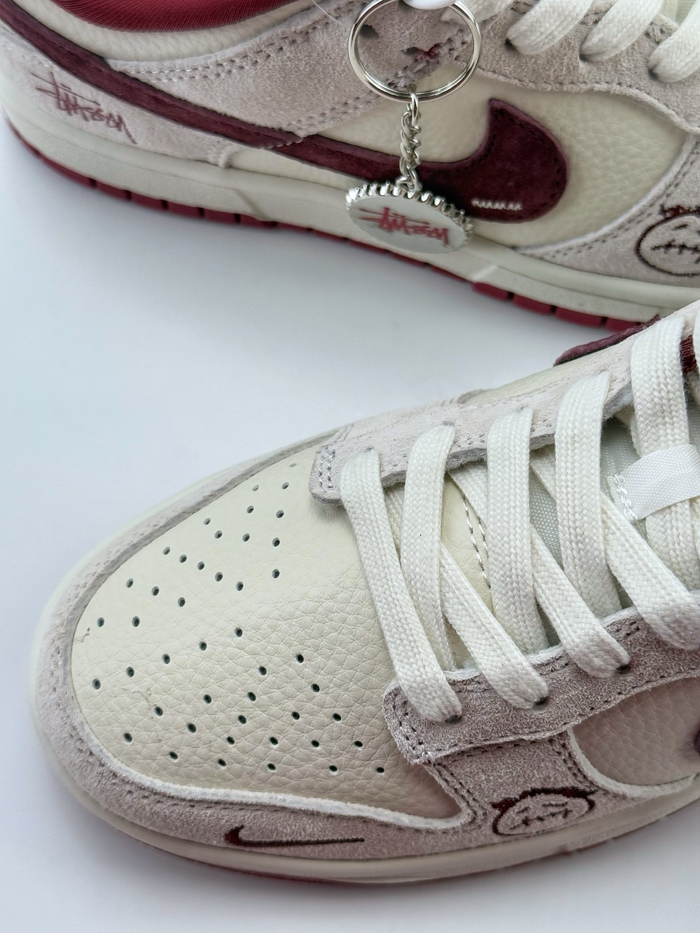 Nike SB Dunk Low x Travis Scott x Stussy 米棕红小钩  KK1333-031