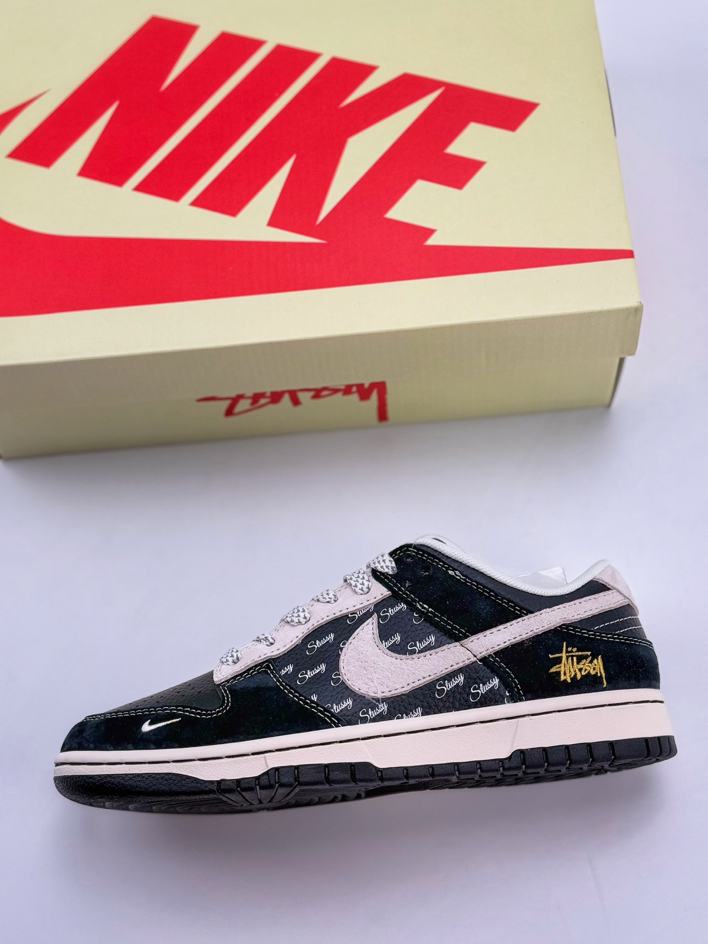 Nike SB Dunk Low x Stussy 黑灰小钩满天星 XS1086-010