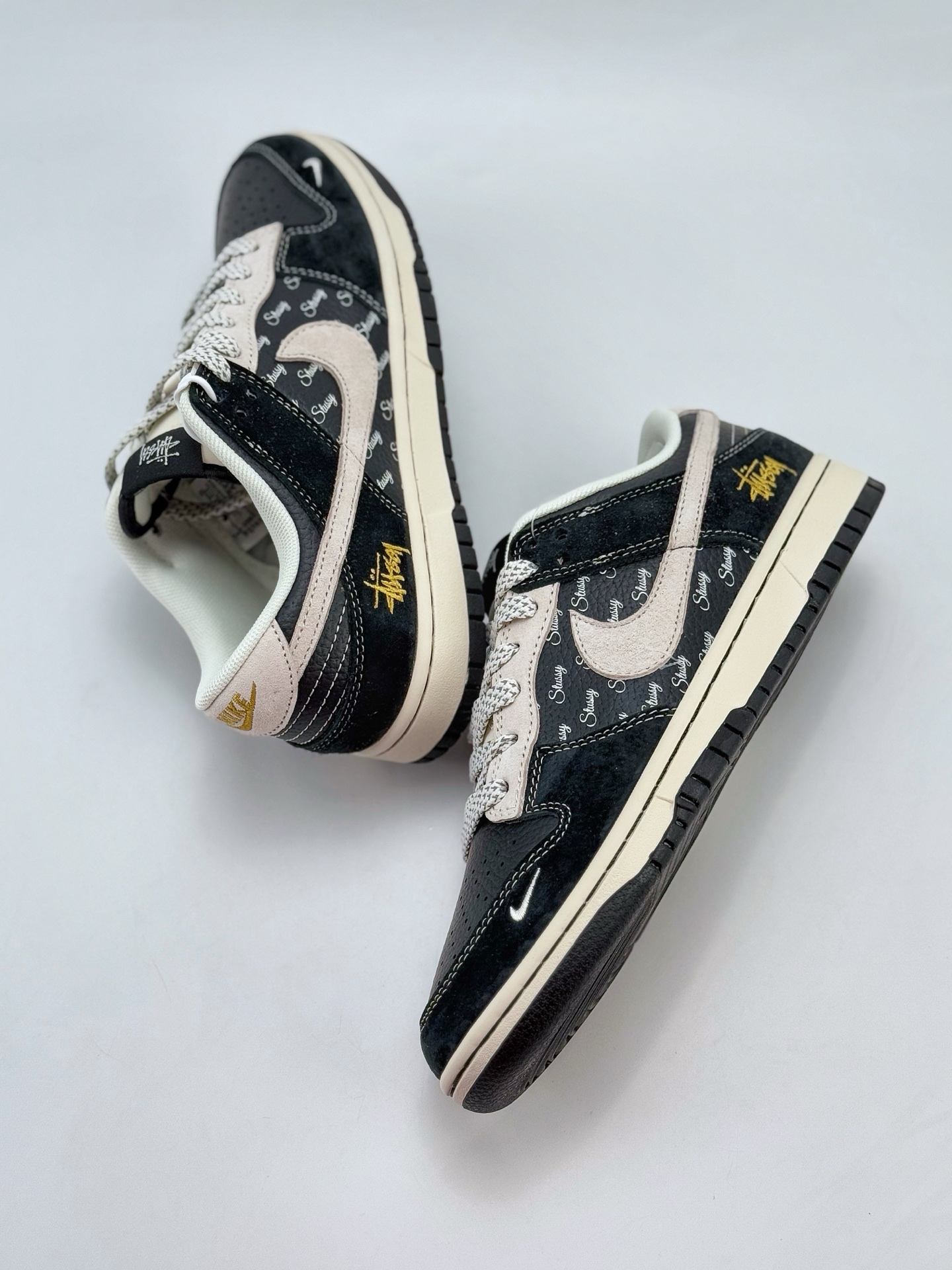 Nike SB Dunk Low x Stussy 黑灰小钩满天星 XS1086-010