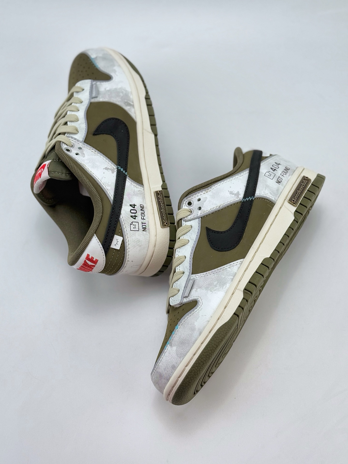 Nike SB Dunk Low x Anonymous Player 匿名玩家 军绿  GW1220-010