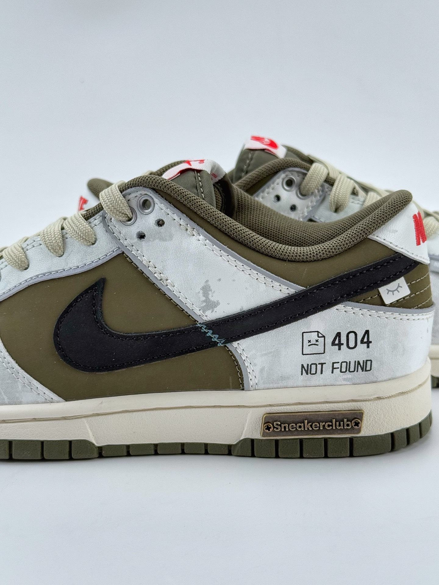 Nike SB Dunk Low x Anonymous Player 匿名玩家 军绿  GW1220-010
