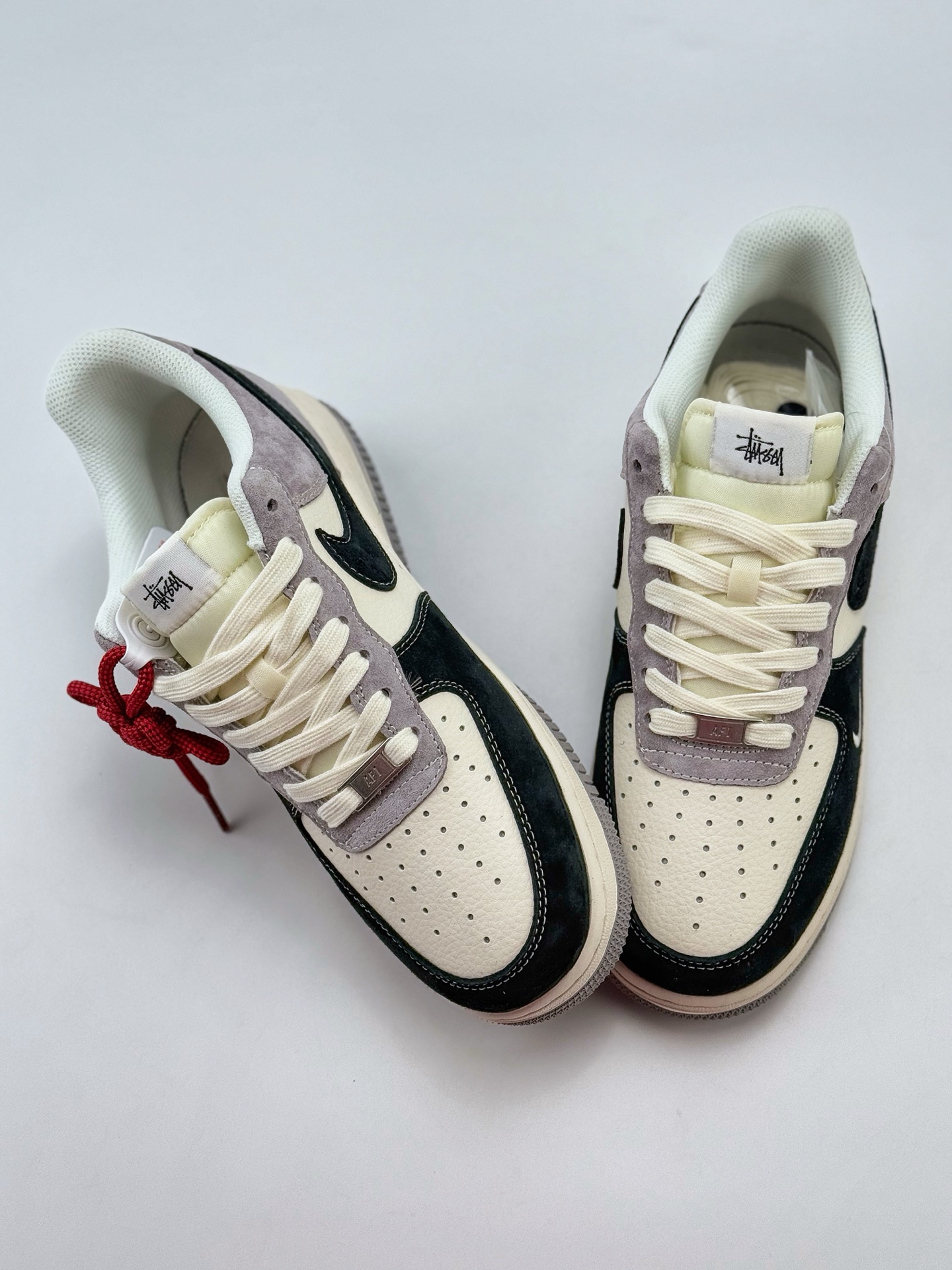 Nike Air Force 1 Low 07 x Stussy 白黑灰小钩 XZ6188-363