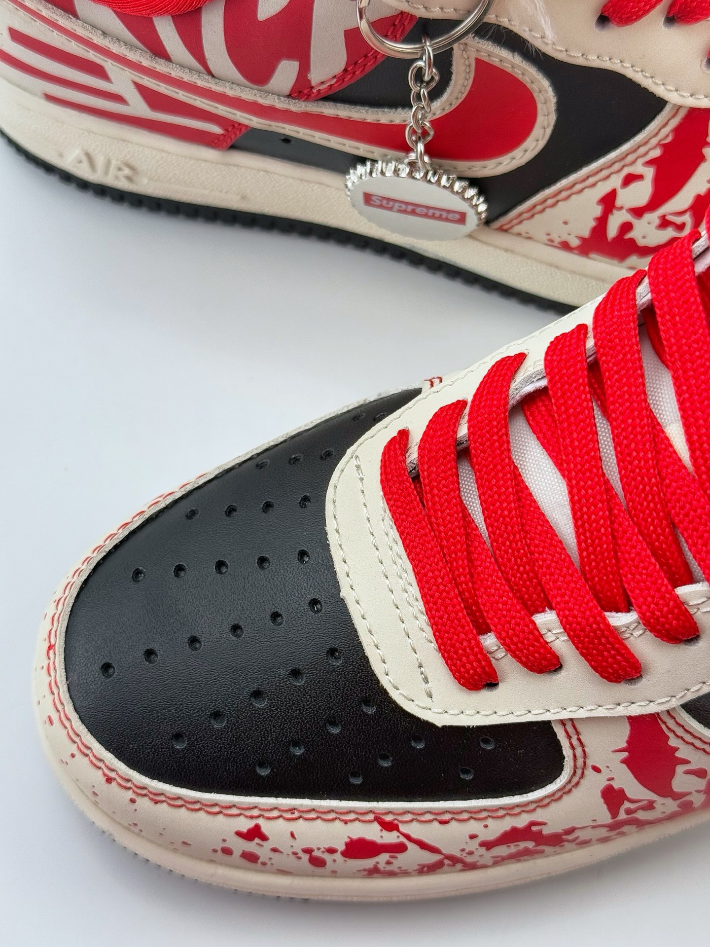 Nike Air Force 1 Low 07 x Supreme 白黑红涂鸦  DF0188-020