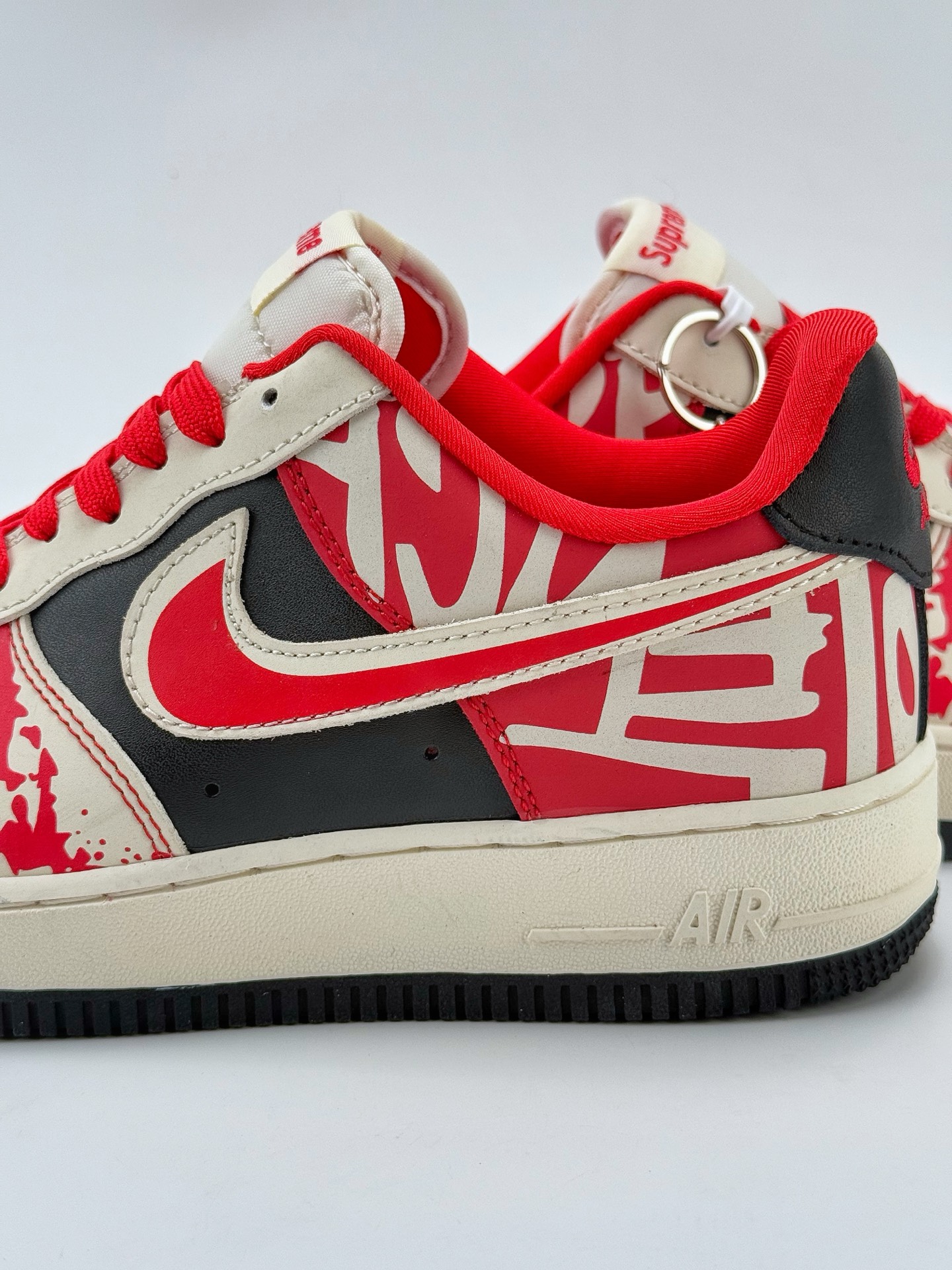 Nike Air Force 1 Low 07 x Supreme 白黑红涂鸦  DF0188-020
