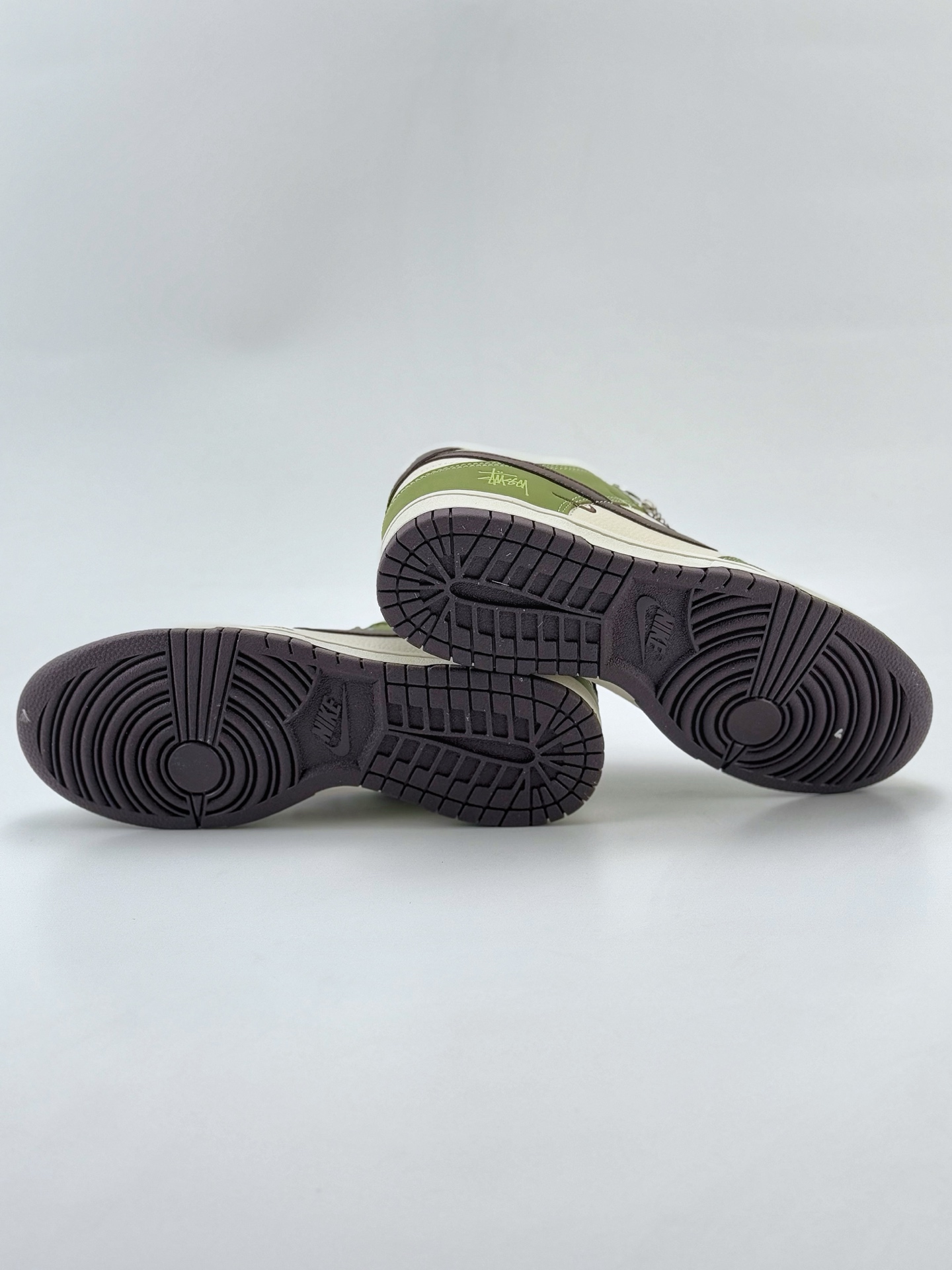 Nike SB Dunk Low x Stussy 白棕绿三小钩满天星  KK1333-020
