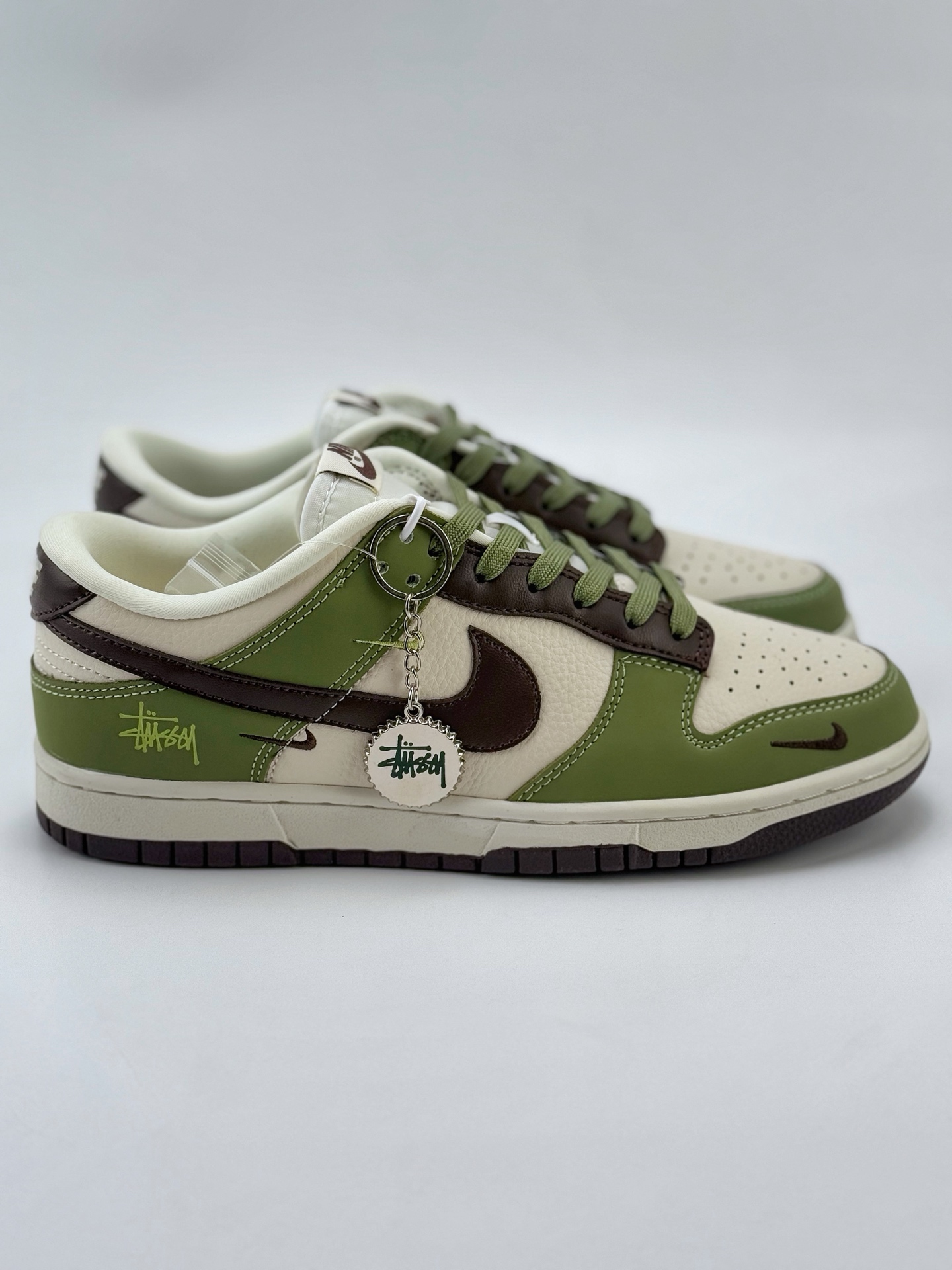 Nike SB Dunk Low x Stussy 白棕绿三小钩满天星  KK1333-020