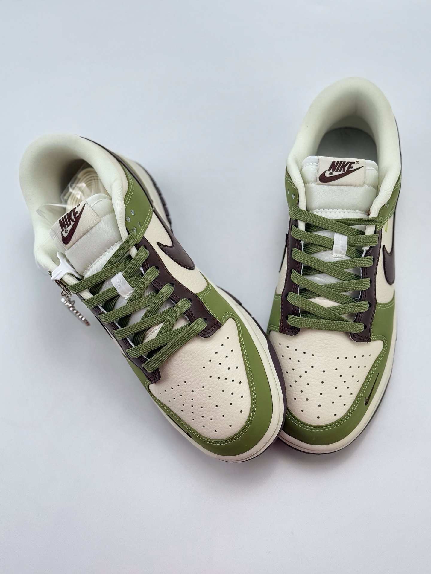 Nike SB Dunk Low x Stussy 白棕绿三小钩满天星  KK1333-020