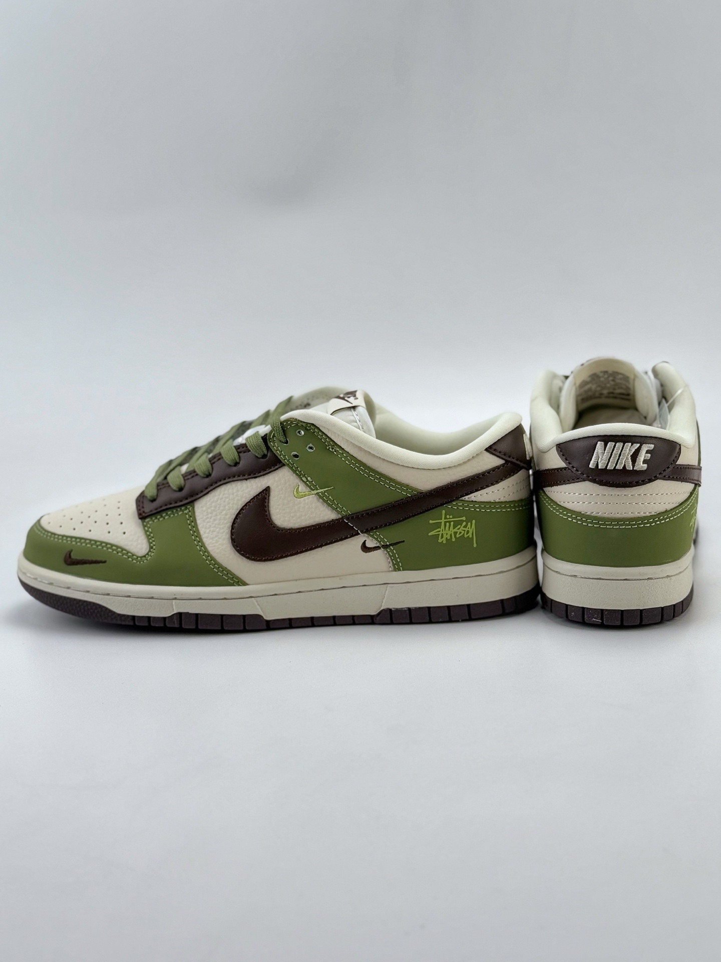 Nike SB Dunk Low x Stussy 白棕绿三小钩满天星  KK1333-020
