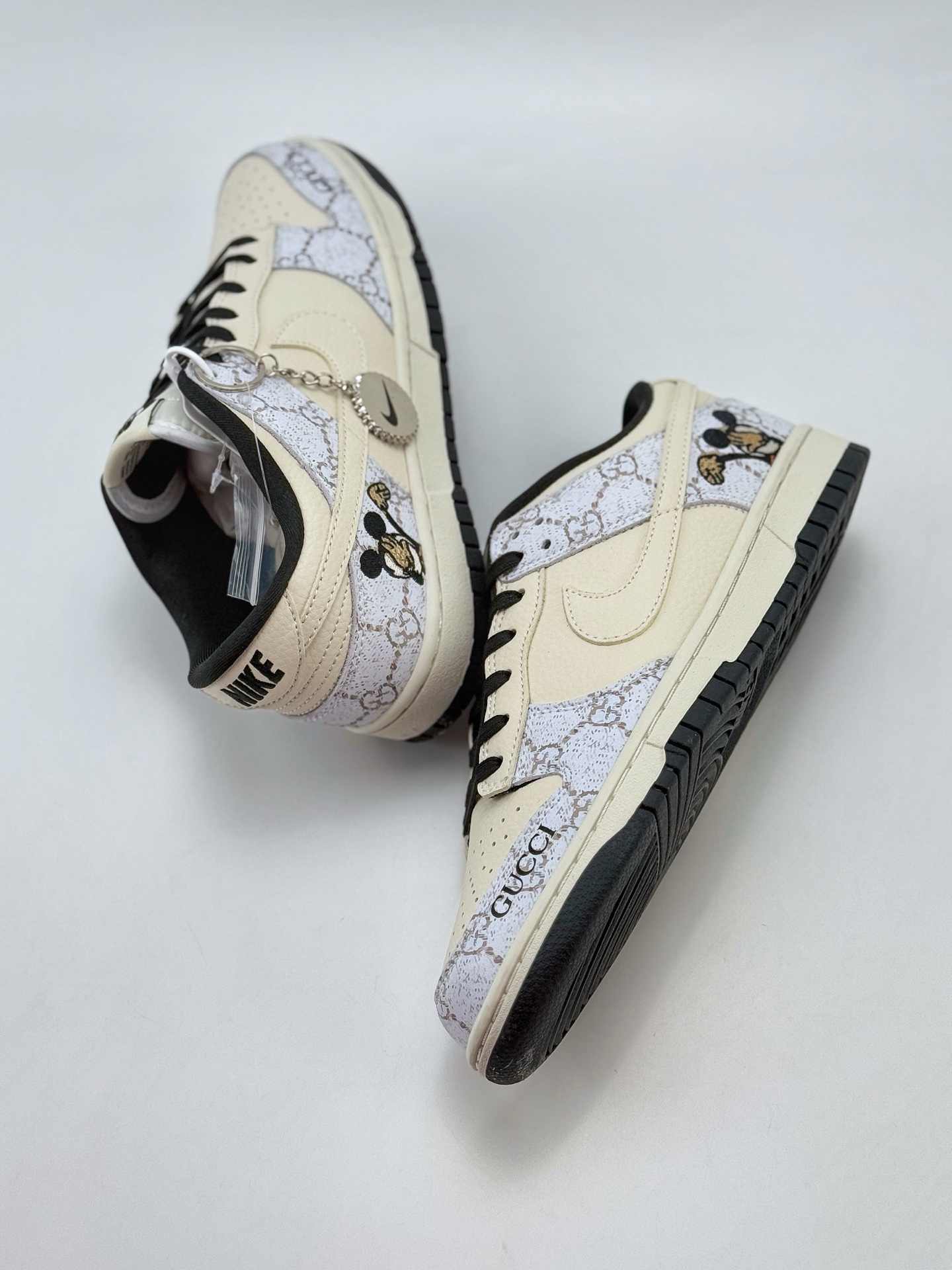 Nike SB Dunk Low x GUCCI 白灰黑米奇  LW1818-112