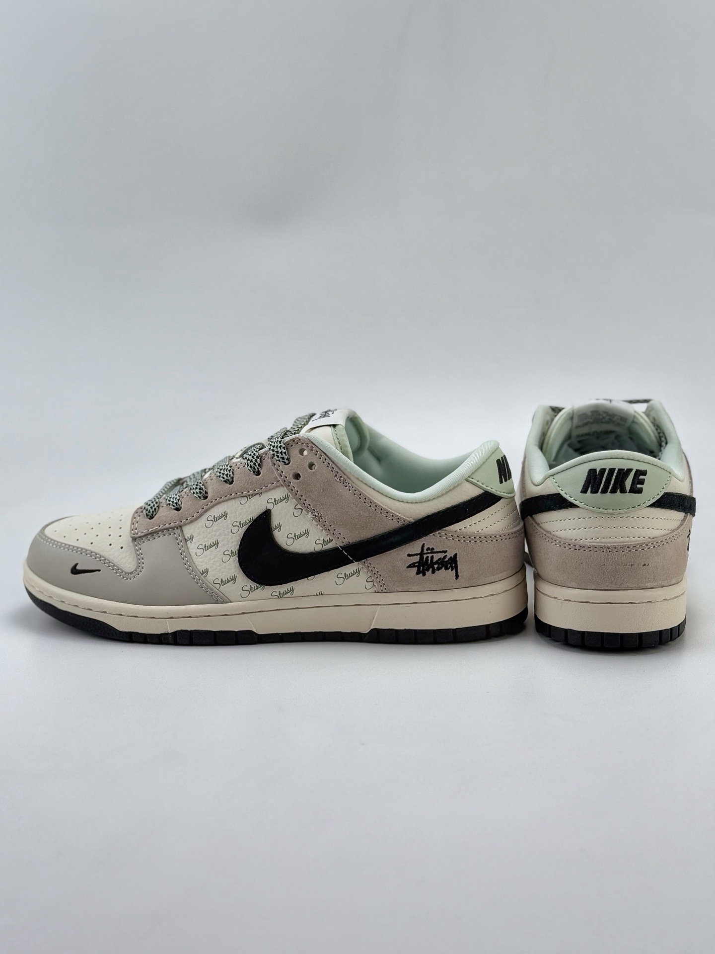 Nike SB Dunk Low x Stussy 白灰黑小钩满天星  XX2025-901