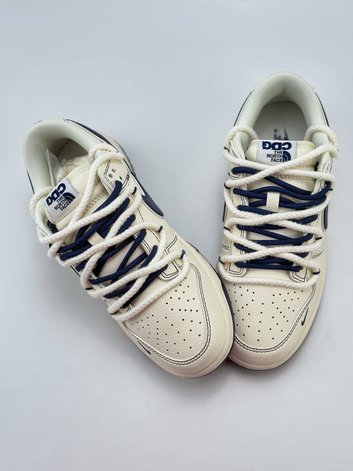Nike SB Dunk Low x The North Face 白蓝小钩缝线绑带满天星  YX5066-262