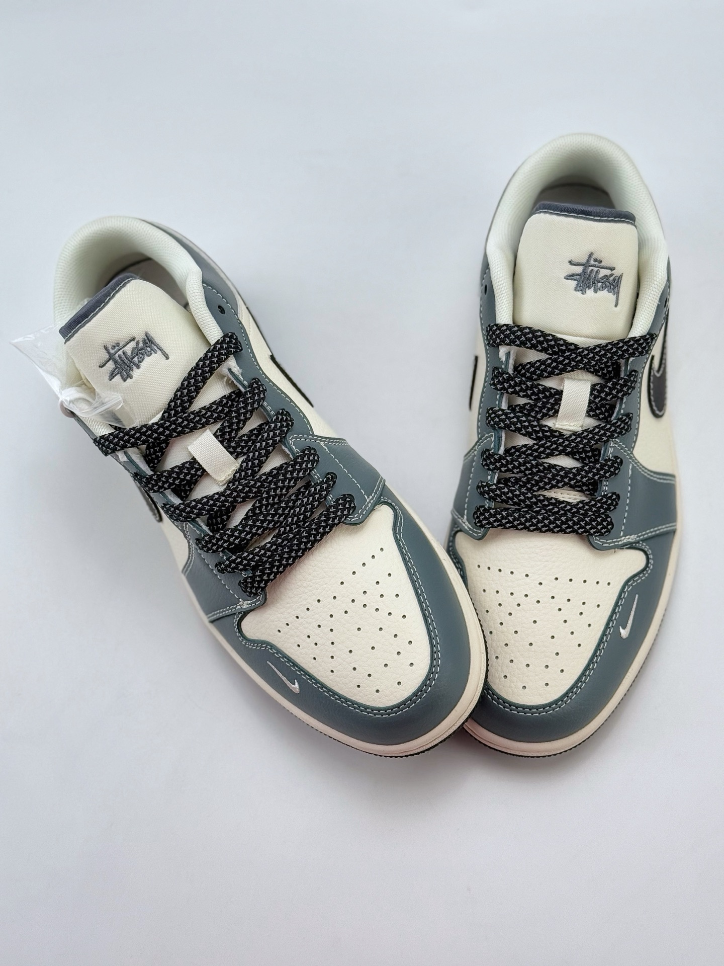 Air Jordan 1 Retro Low x Stussy 白青黑小钩满天星  XX3318-506