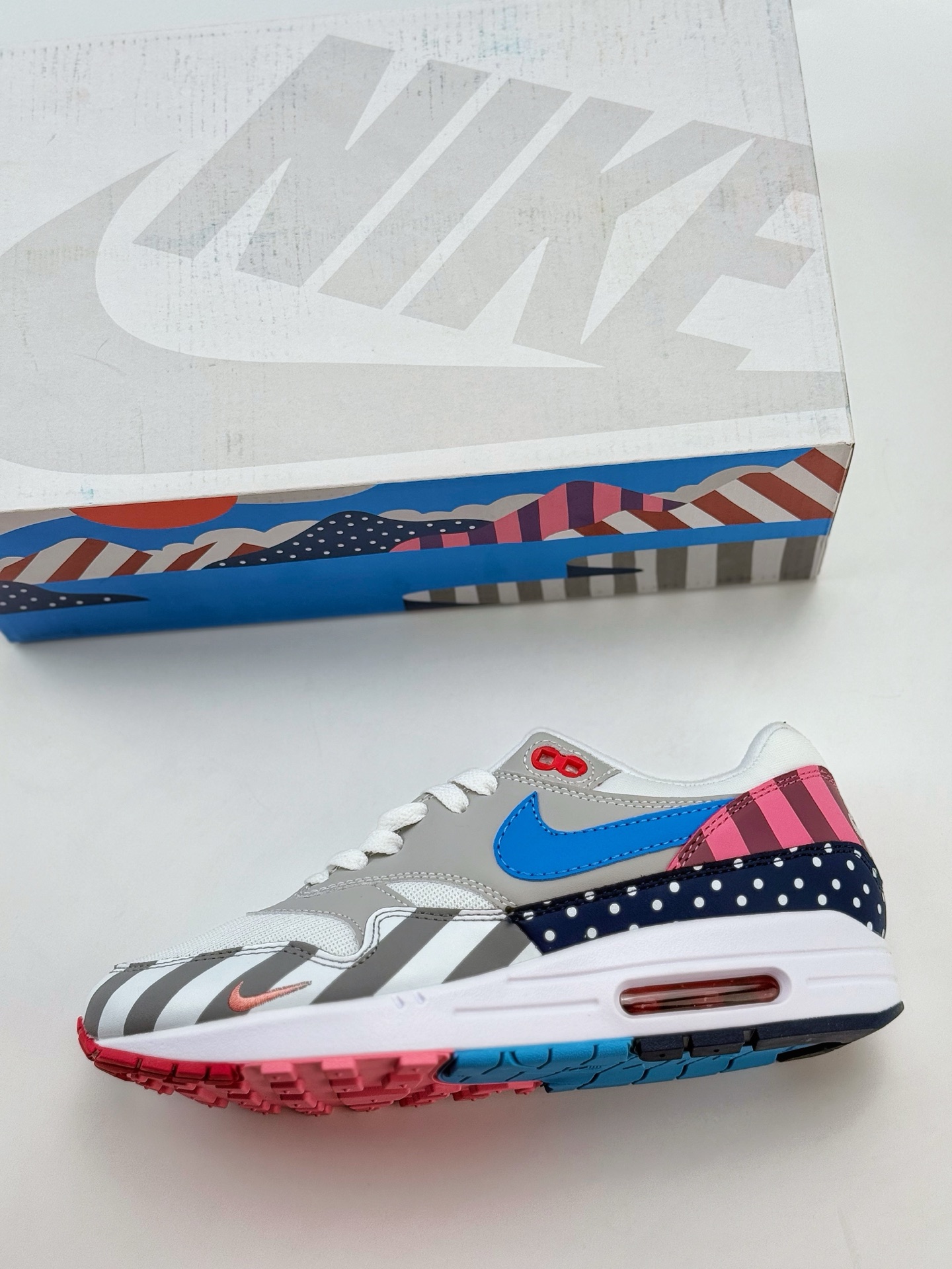 Nike Air Max 1 x Parra 白粉 复古休闲跑步鞋  AT3057-100