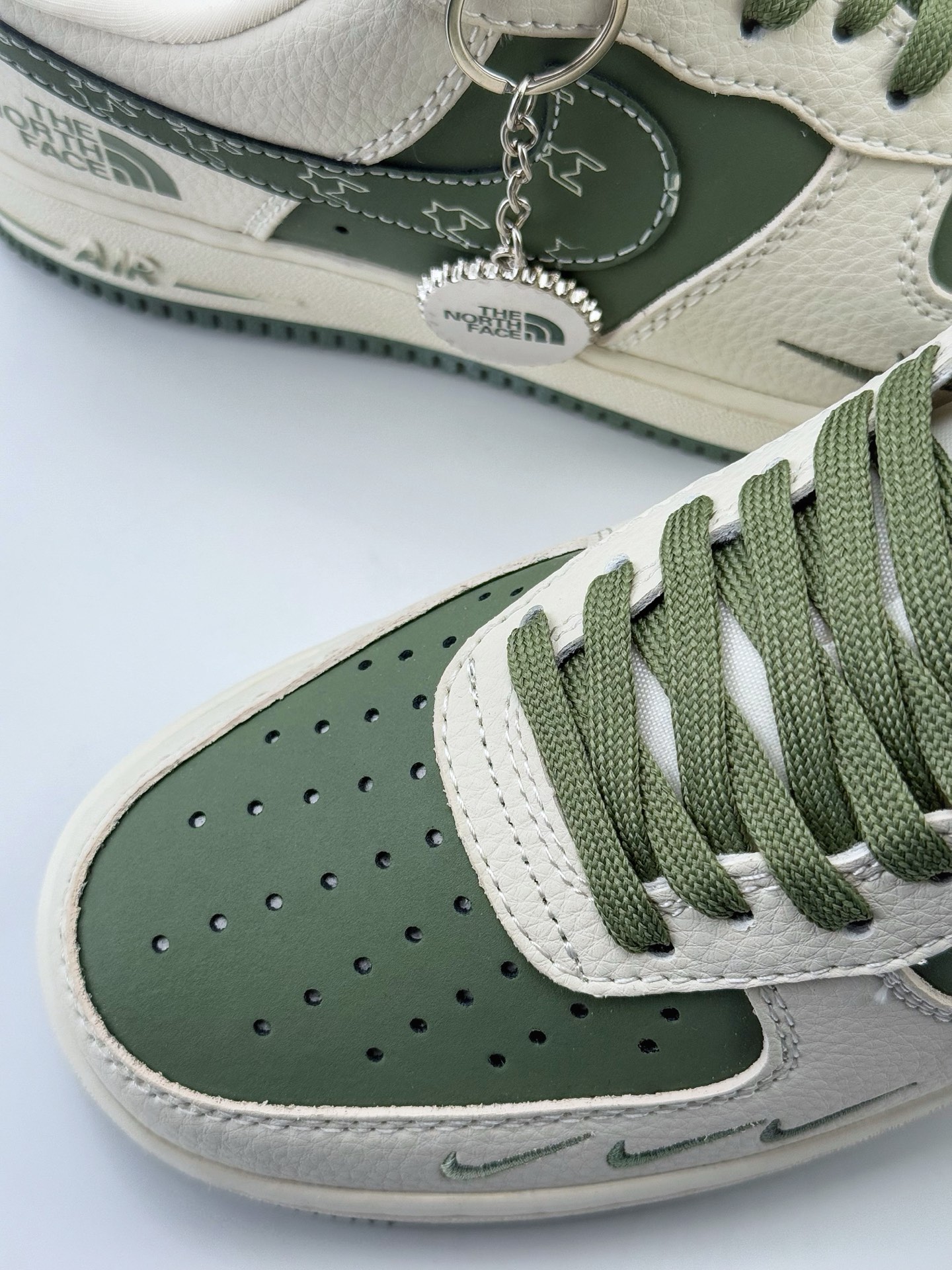 Nike Air Force 1 Low 07 x The North Face 白绿三小钩  KK1988-043
