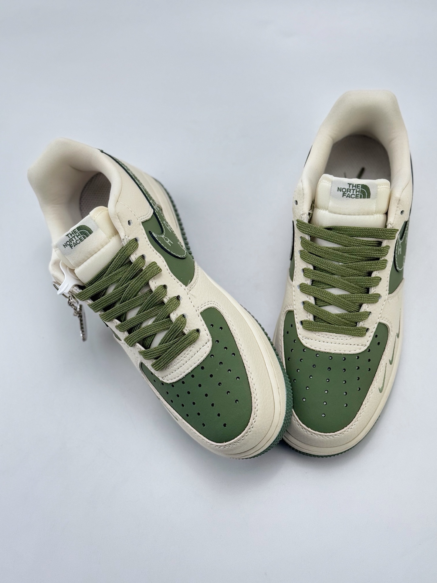 Nike Air Force 1 Low 07 x The North Face 白绿三小钩  KK1988-043