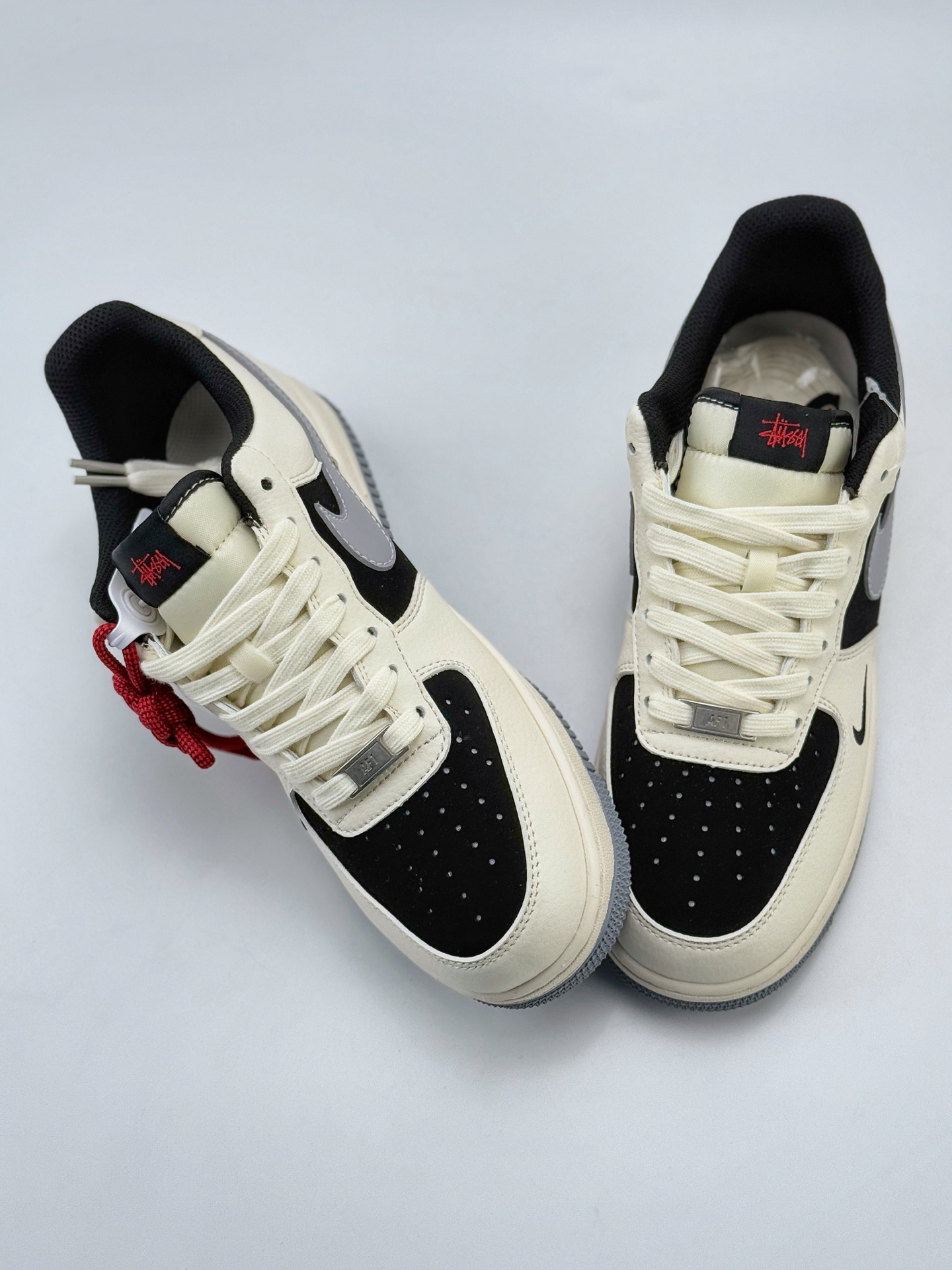 Nike Air Force 1 Low 07 x Stussy 白灰黑小钩  XZ6188-766