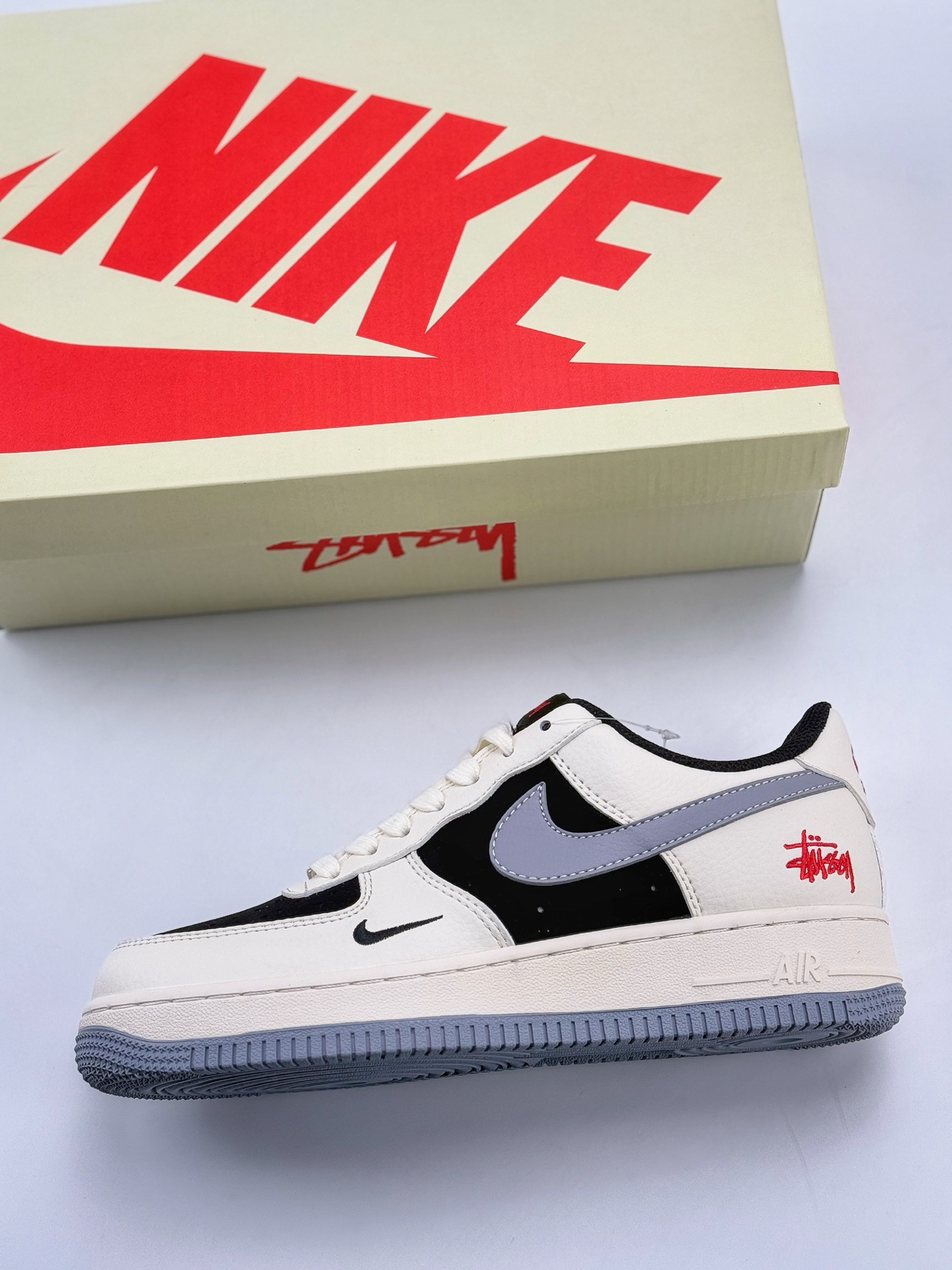Nike Air Force 1 Low 07 x Stussy 白灰黑小钩  XZ6188-766