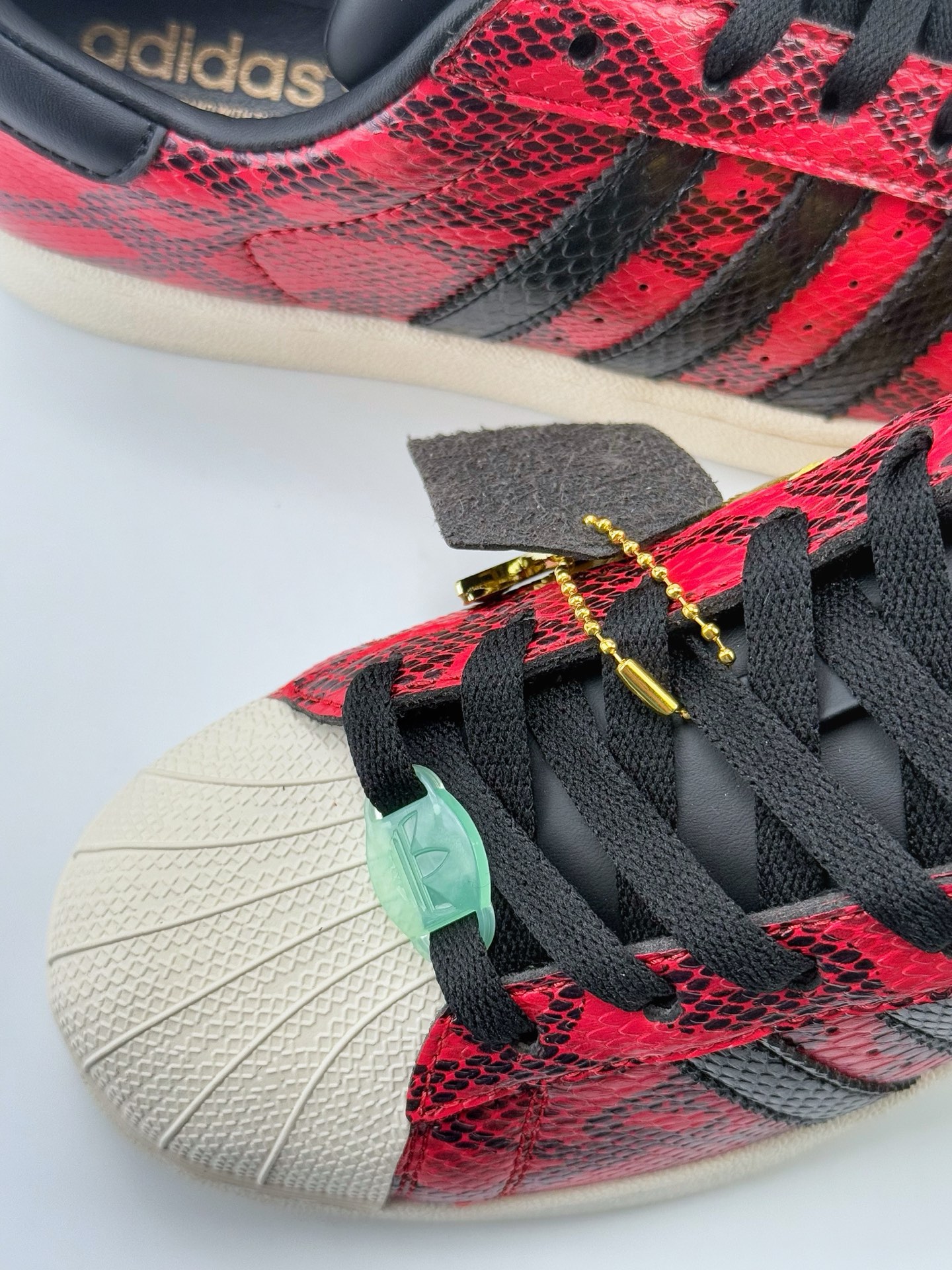 AD Originals Superstar 贝壳头 CNY 蛇年限定 ”year of snake” 红黑  JI0104