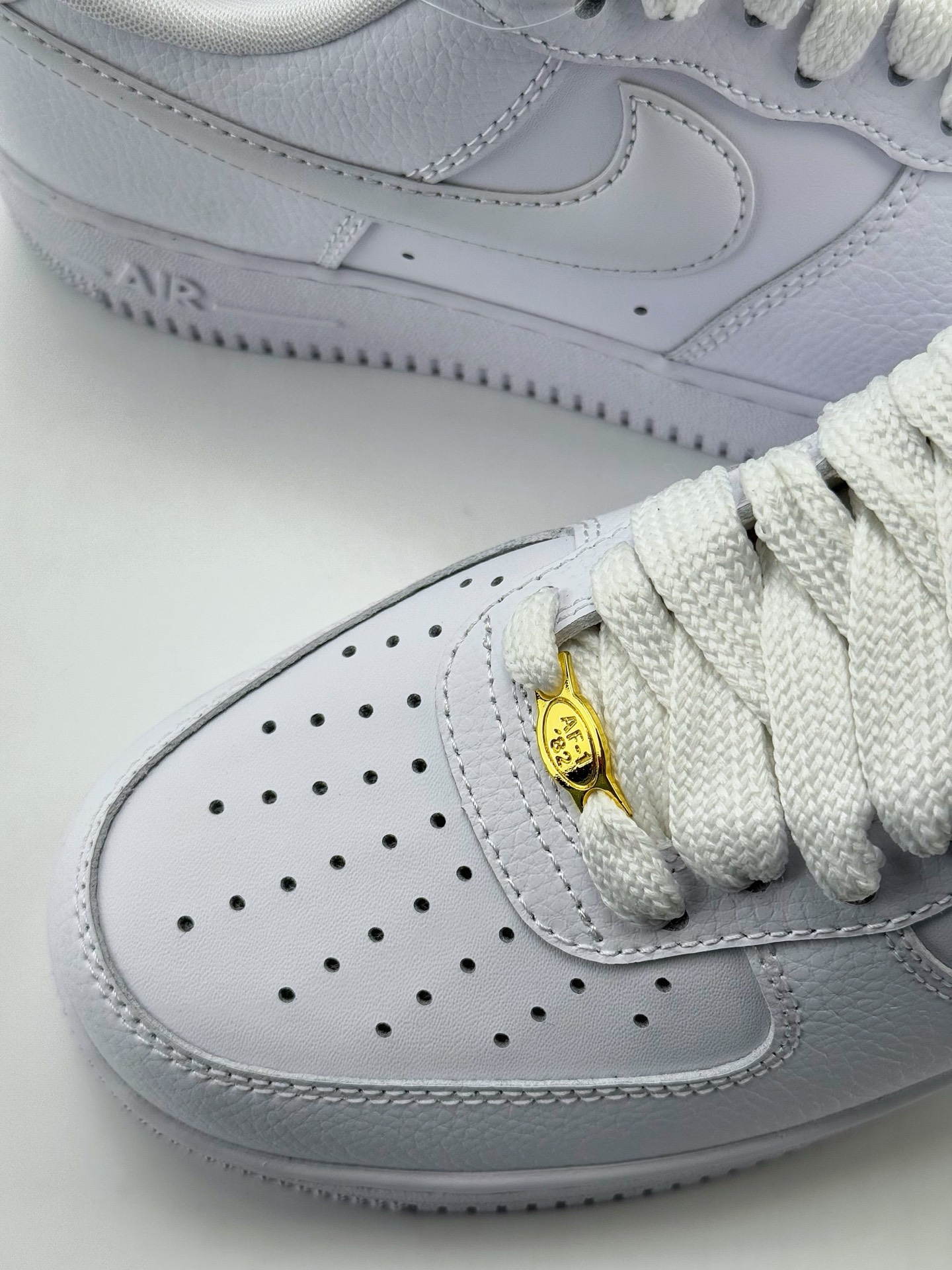 Nike Air Force 1 Low 07 金扣白低  HF2014-100