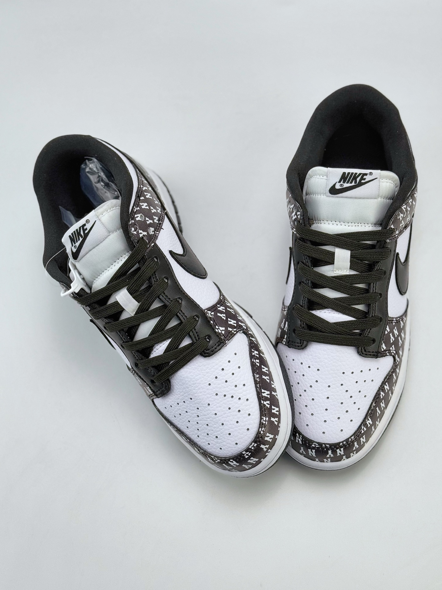 Nike SB Dunk Low x MLB 白黑印花 LW1818-111