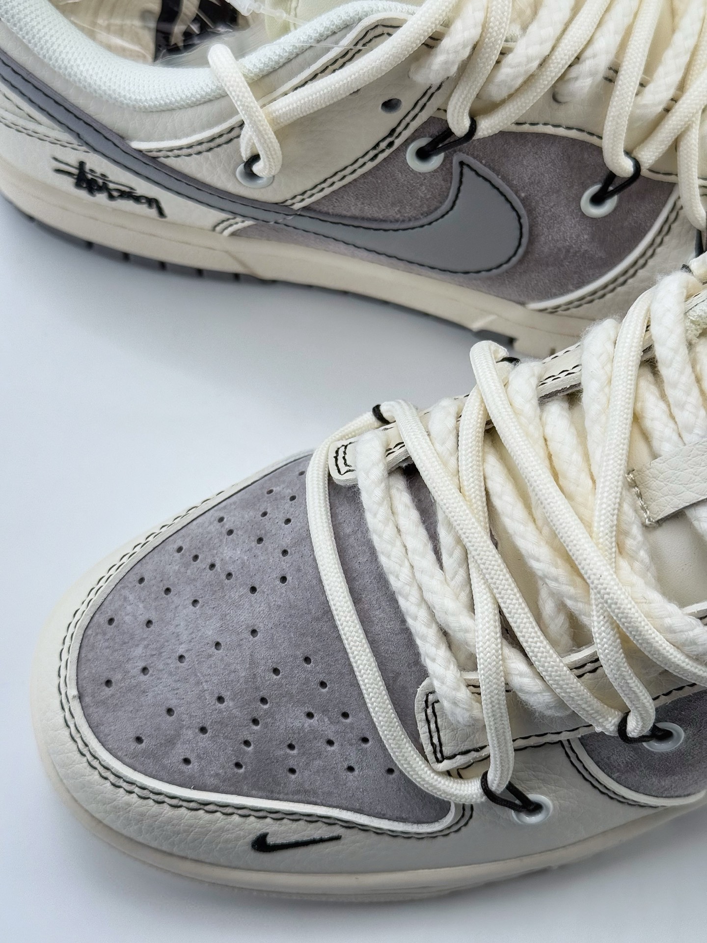 Nike SB Dunk Low x Stussy 白黑灰小钩麻绳绑带  YX5066-269