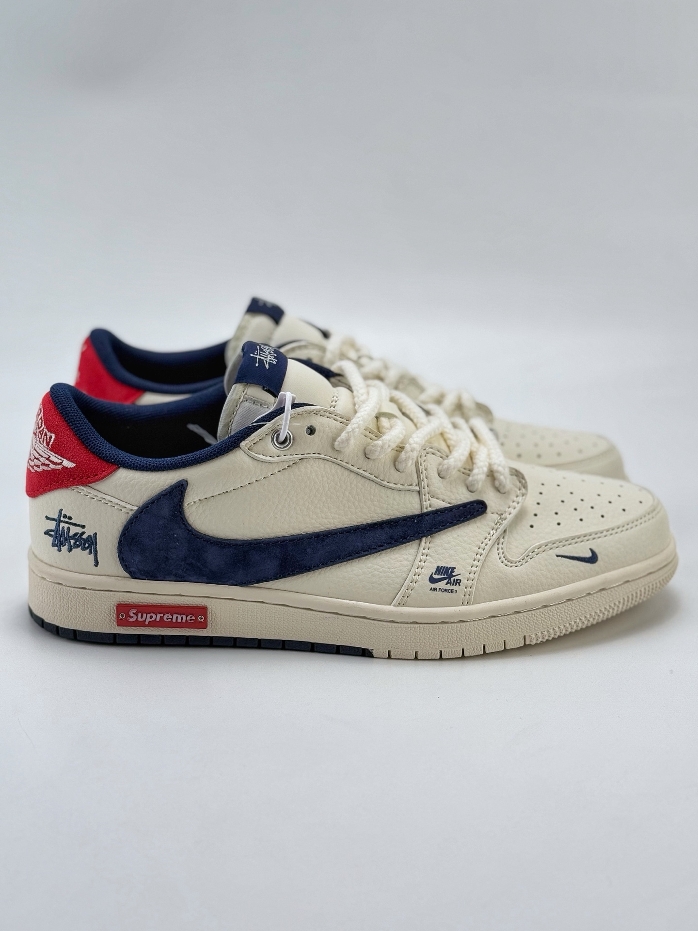 Travis Scott x Nike Air Jordan 1 Low x Stussy Air Jordan 1 Low 反转白红蓝小钩翻毛倒钩  SJ2068-147
