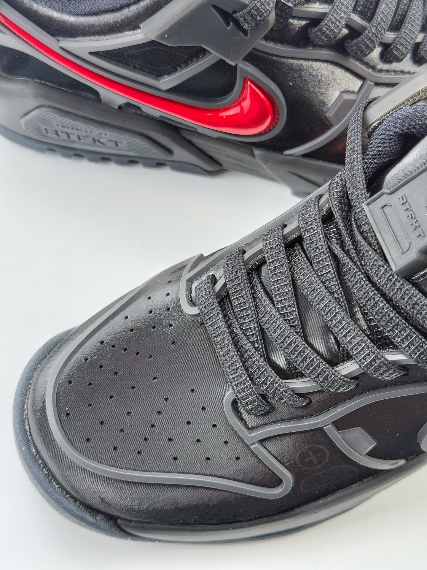 Nike Dunk x RTFKT Genesis ”Clonex” 黑红色  HQ0899-001