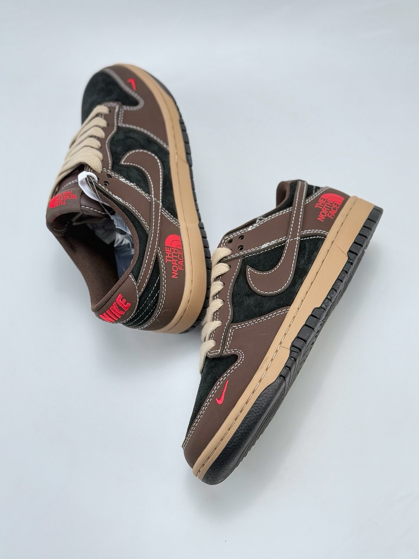 Nike SB Dunk Low x The North Face 棕黑红小钩  XX9928-028