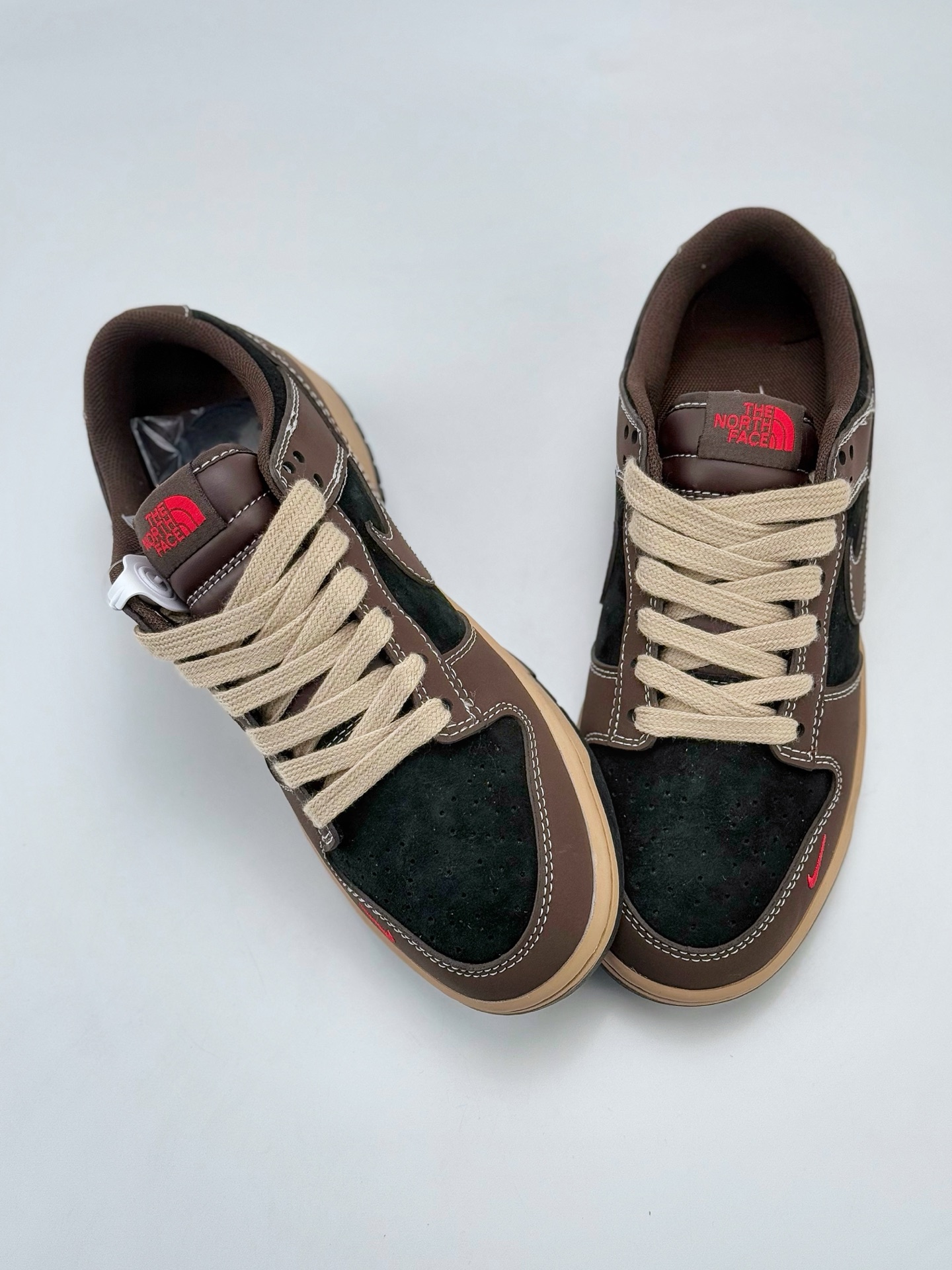 Nike SB Dunk Low x The North Face 棕黑红小钩  XX9928-028
