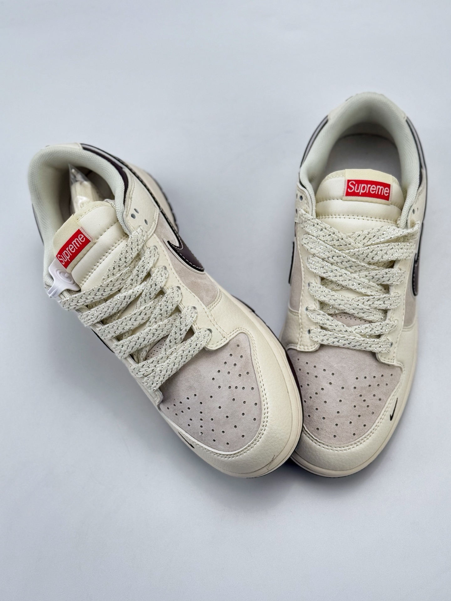 Nike SB Dunk Low x Supreme 白黑小钩满天星 XX9934-034