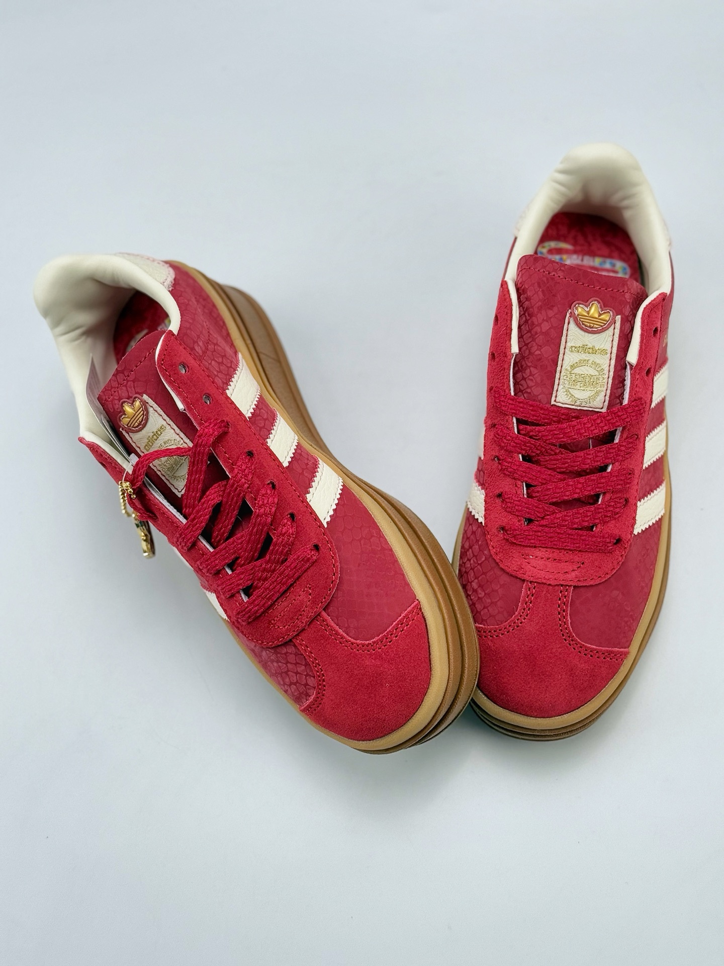 AD Originals Gazelle Bold CNY 蛇年限定 ”year of snake” 红白 三层底低帮耐磨厚底增高板鞋  JQ5977