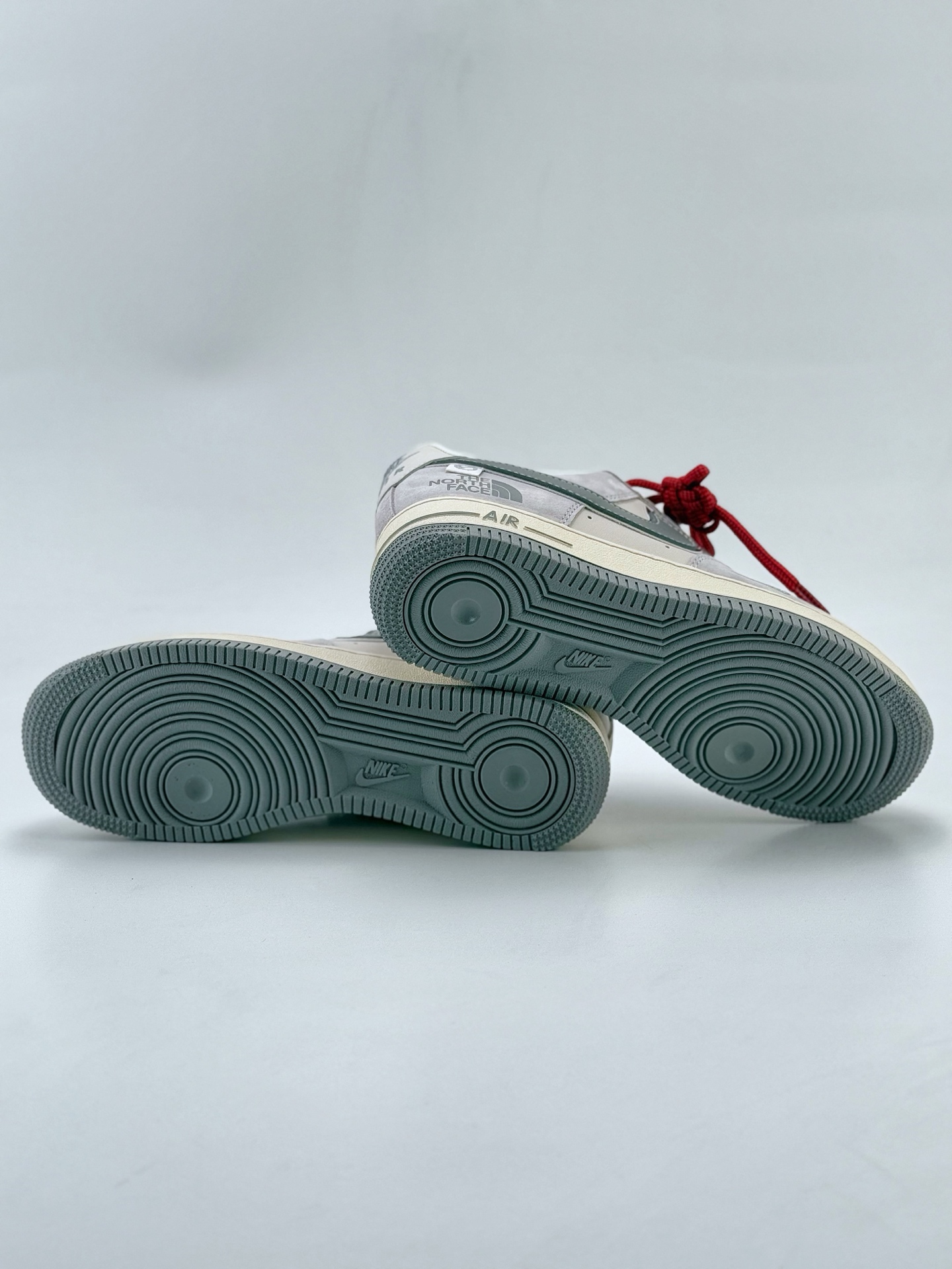 Nike Air Force 1 Low 07 x The North Face 白灰小钩 XZ6188-915