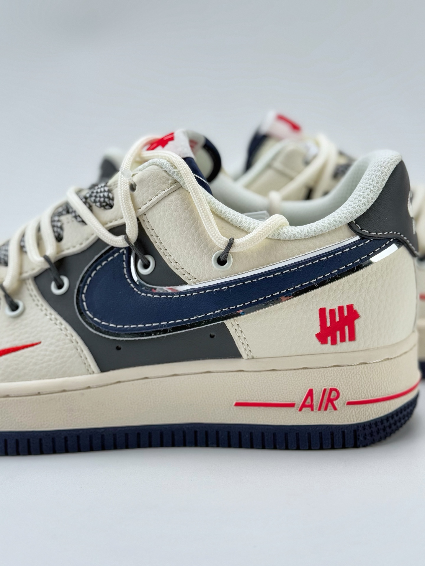 Nike Air Force 1 Low 07 x UNDEFEATED 白灰蓝小钩绑带满天星  SJ1198-103
