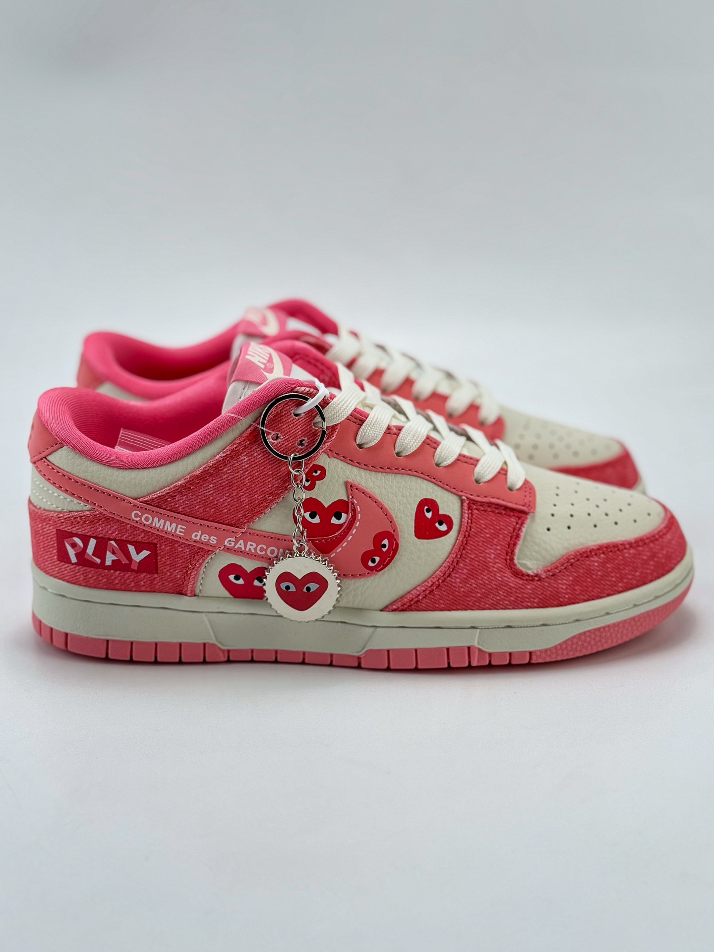 Nike SB Dunk Low x Comme des Garcons 川久粉白  KK1333-023