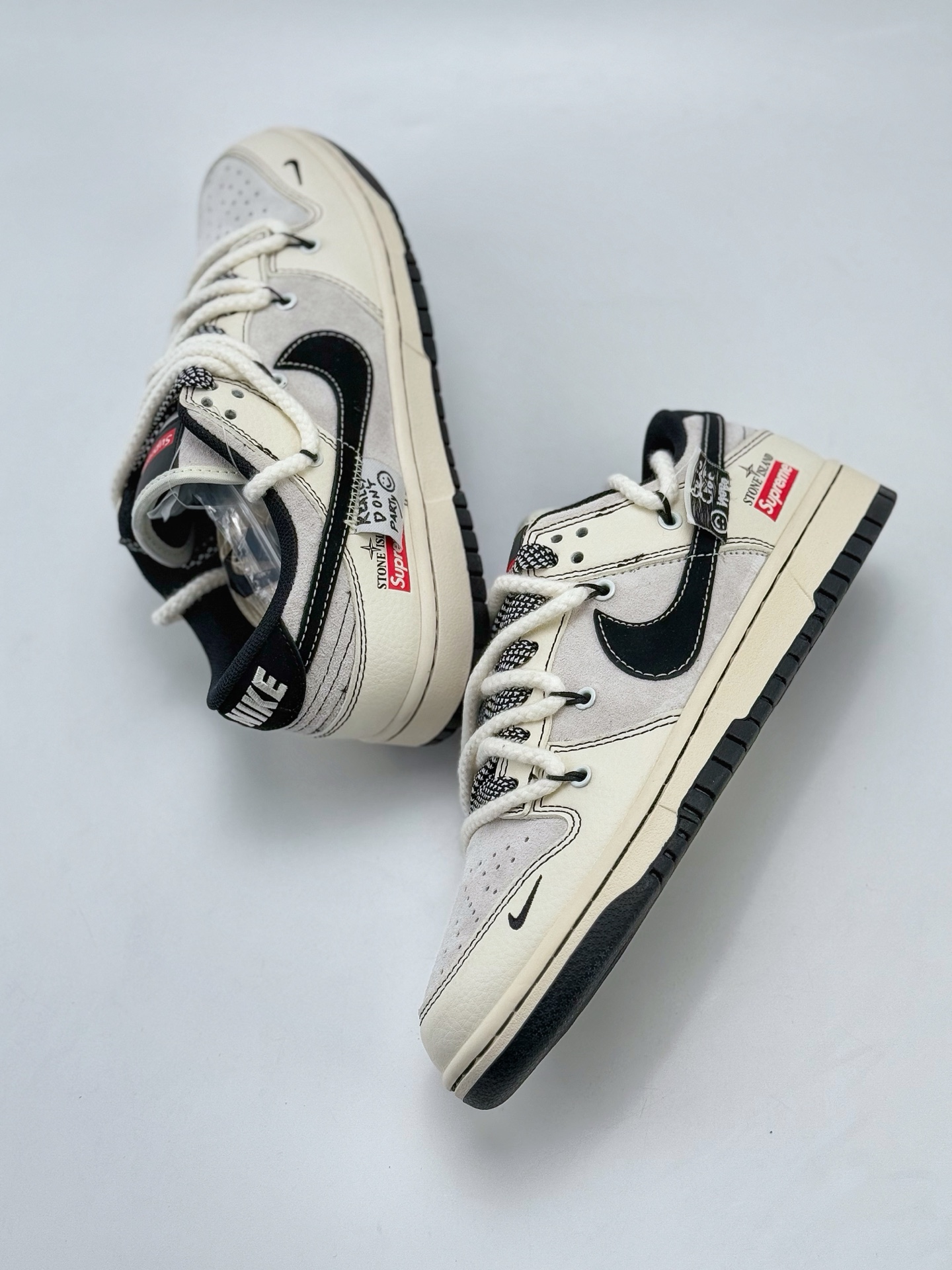 Nike SB Dunk Low x Supreme x Stone Island 白黑小钩绑带满天星  YX5066-205