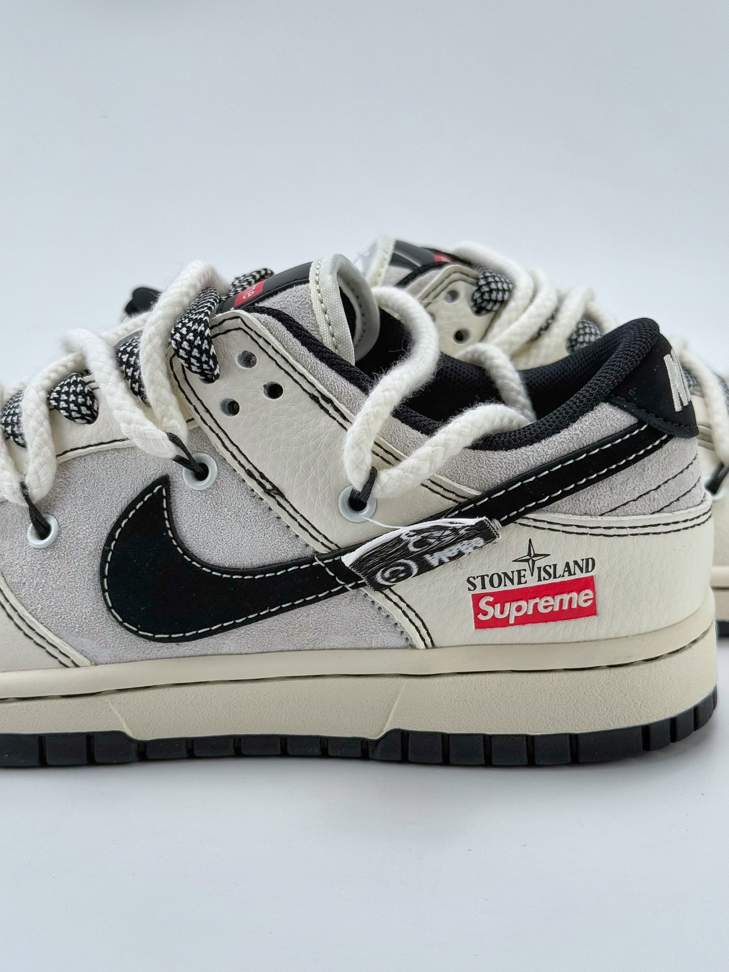 Nike SB Dunk Low x Supreme x Stone Island 白黑小钩绑带满天星  YX5066-205