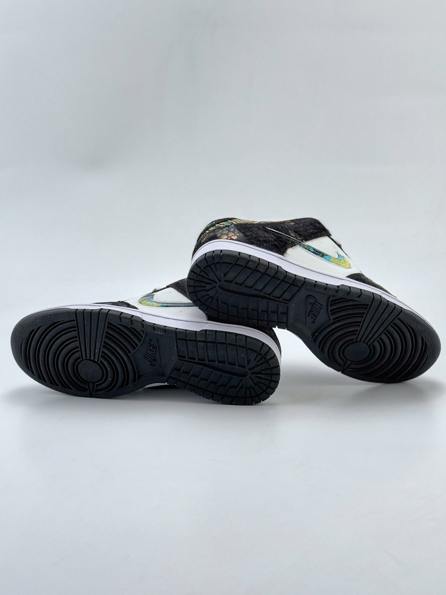 Nike SB Dunk Low 中国年限定 西海龙王 敖闰 马毛黑  DV0831-101
