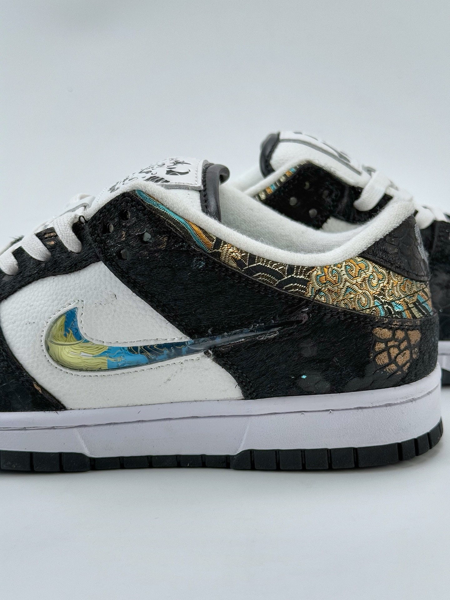 Nike SB Dunk Low 中国年限定 西海龙王 敖闰 马毛黑  DV0831-101