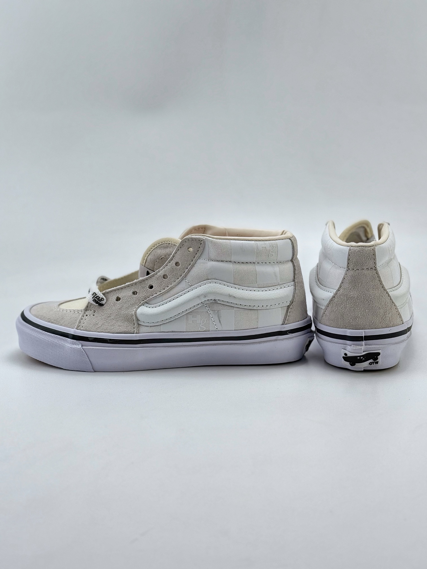 Vans x HommeGirls SK8-mid 时尚百搭黑色中帮男女同款黑色板鞋  VN000NBNCJK 白色中帮 VN000NBN2VZ
